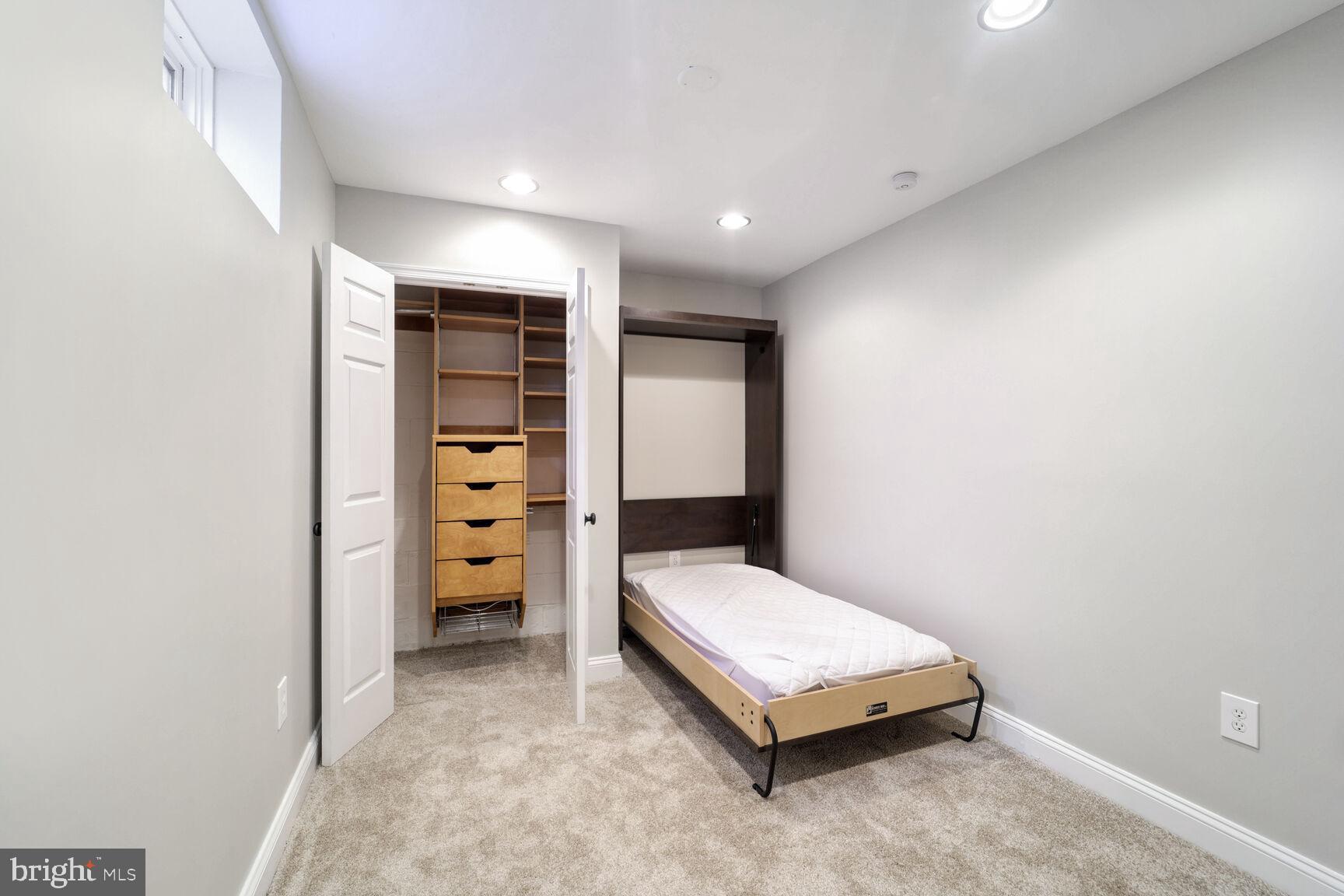 439 Colonial Ridge Ln