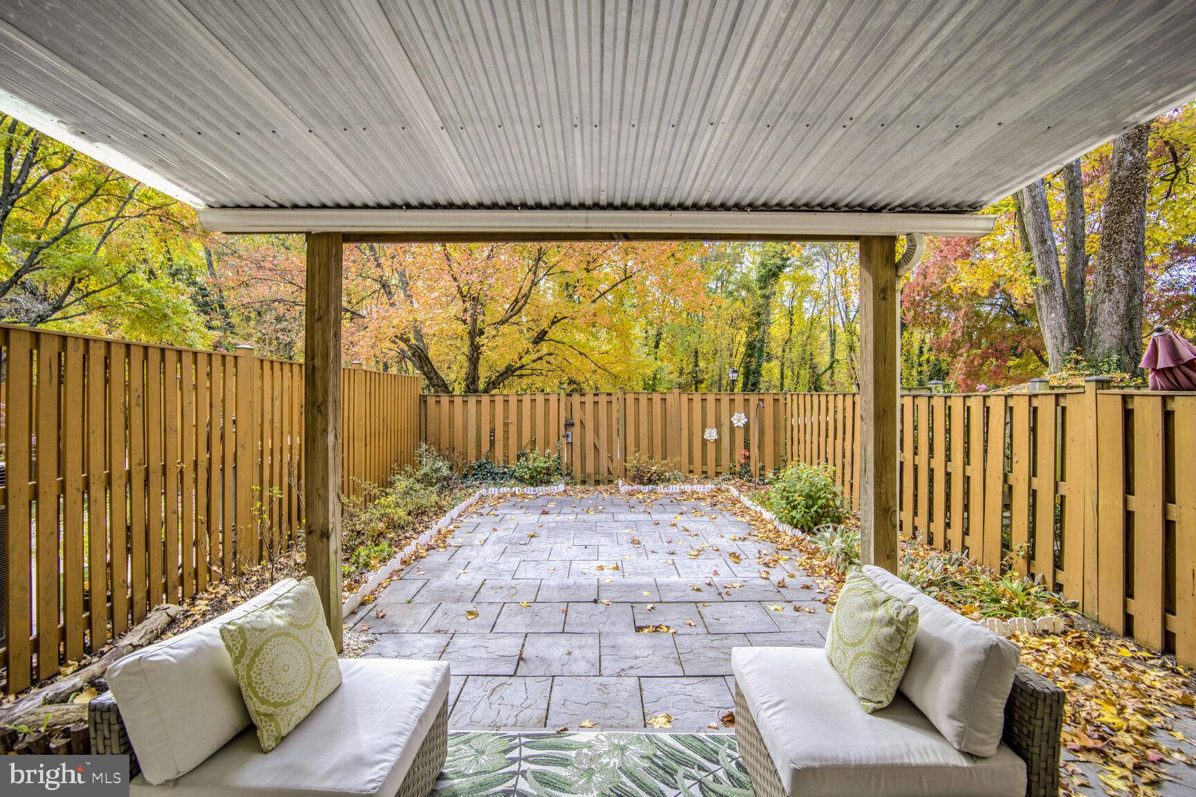 439 Colonial Ridge Ln