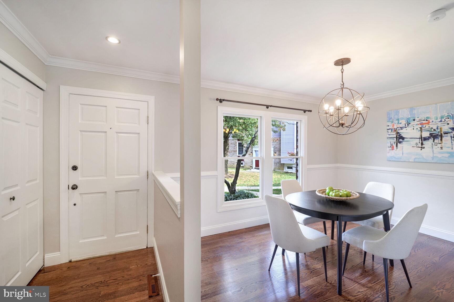 439 Colonial Ridge Ln