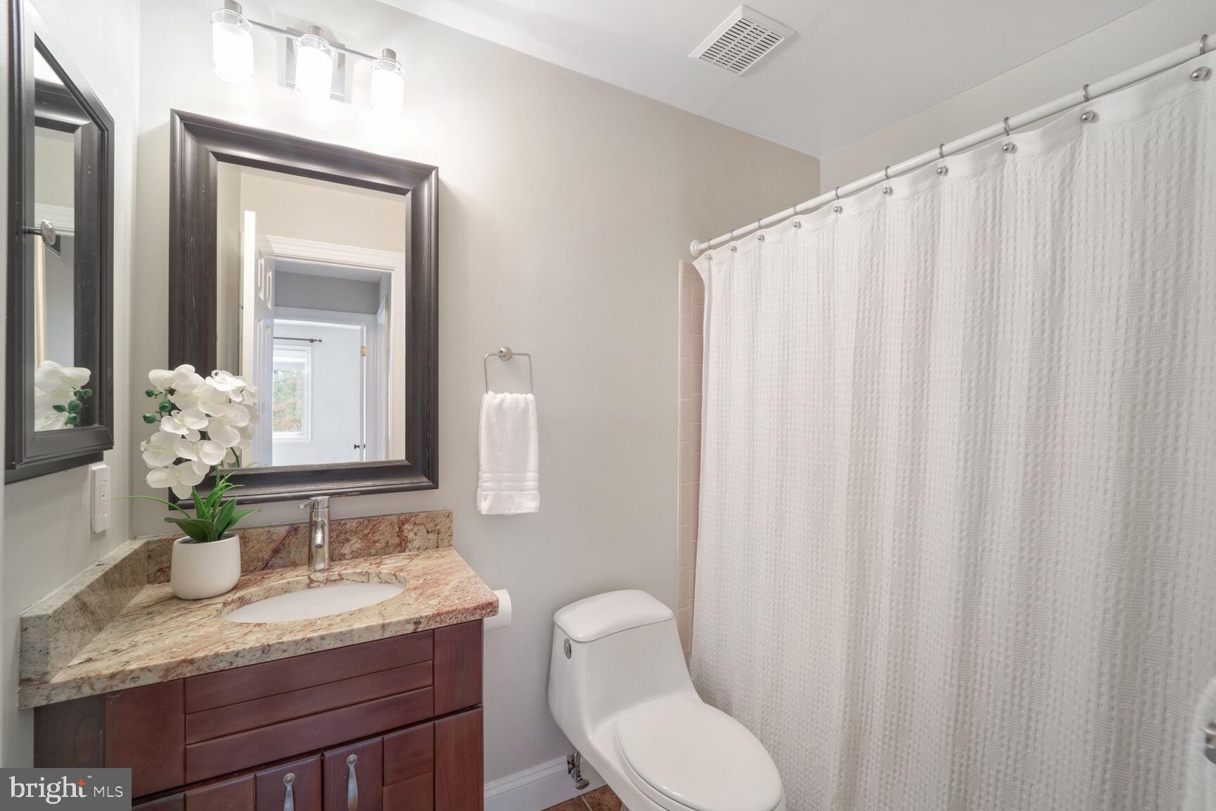 439 Colonial Ridge Ln
