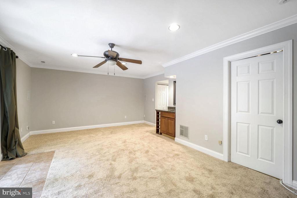 439 Colonial Ridge Ln
