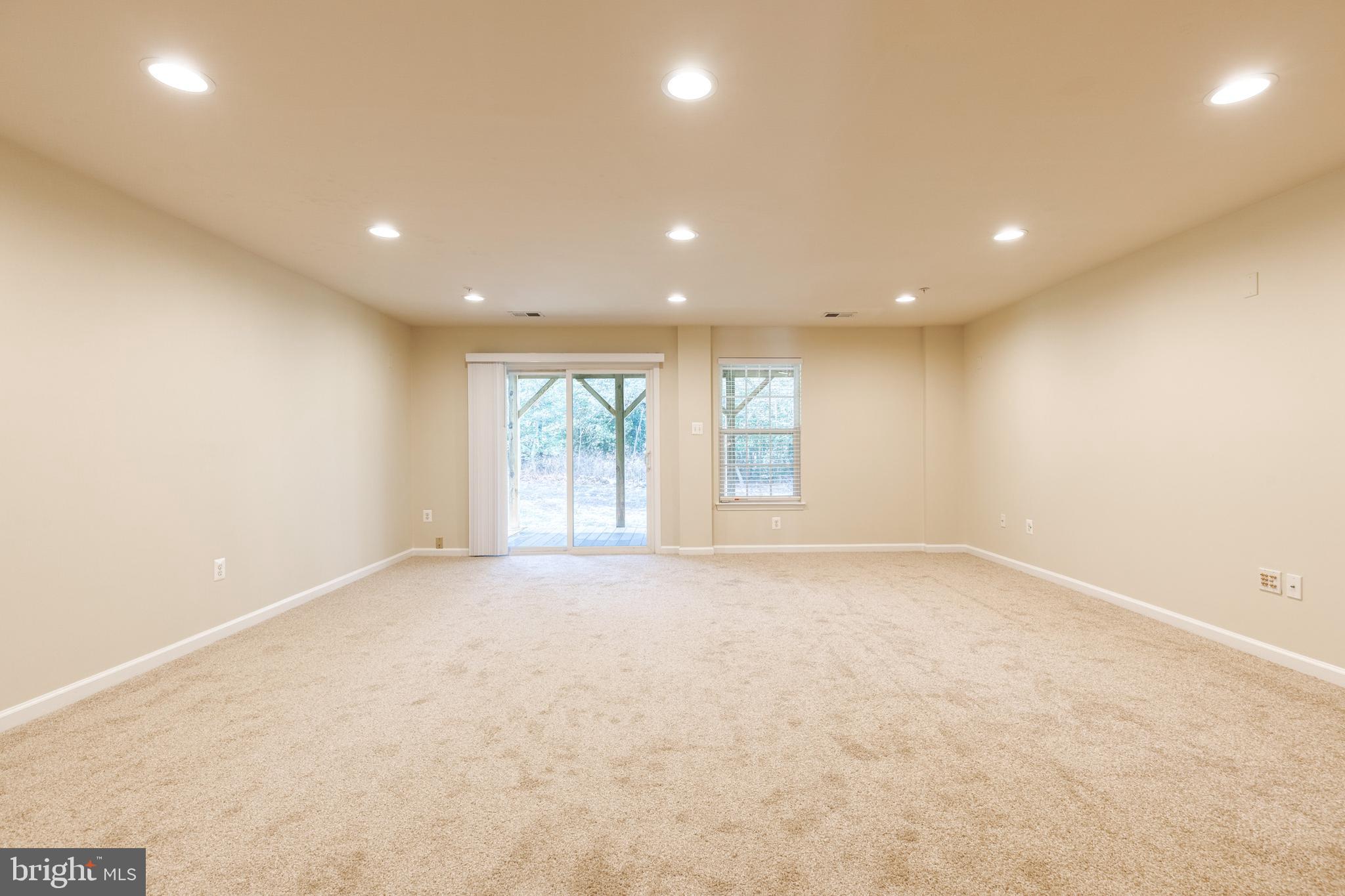 7672 Timbercross Ln
