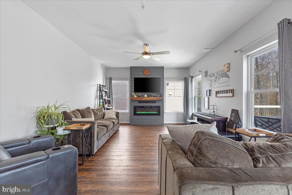 653 Old Waugh Chapel Rd
