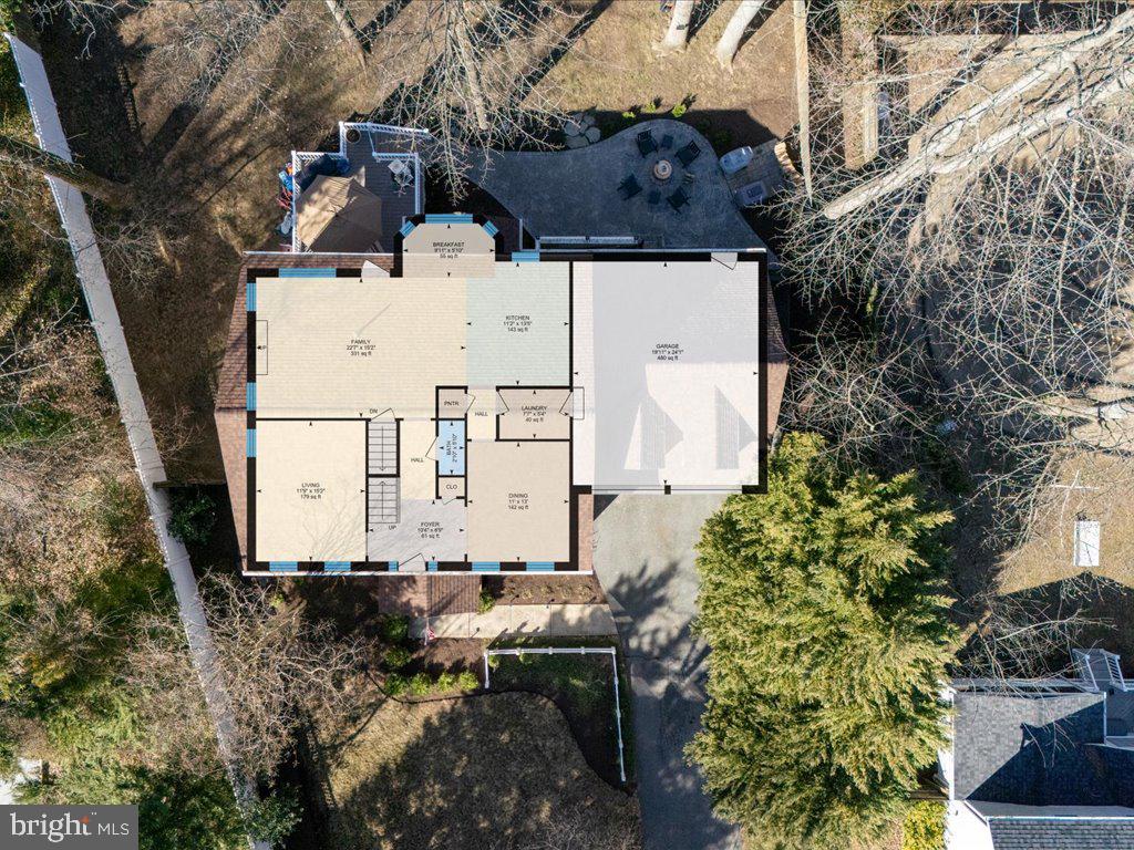 96 Clifford Blvd