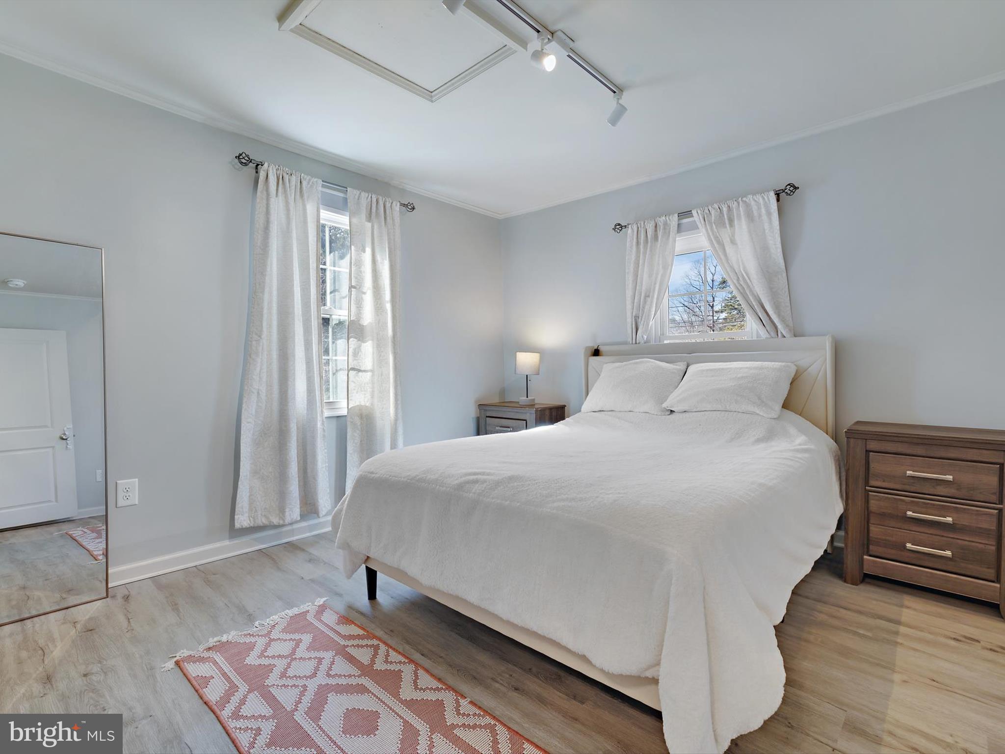 229 Severn Rd