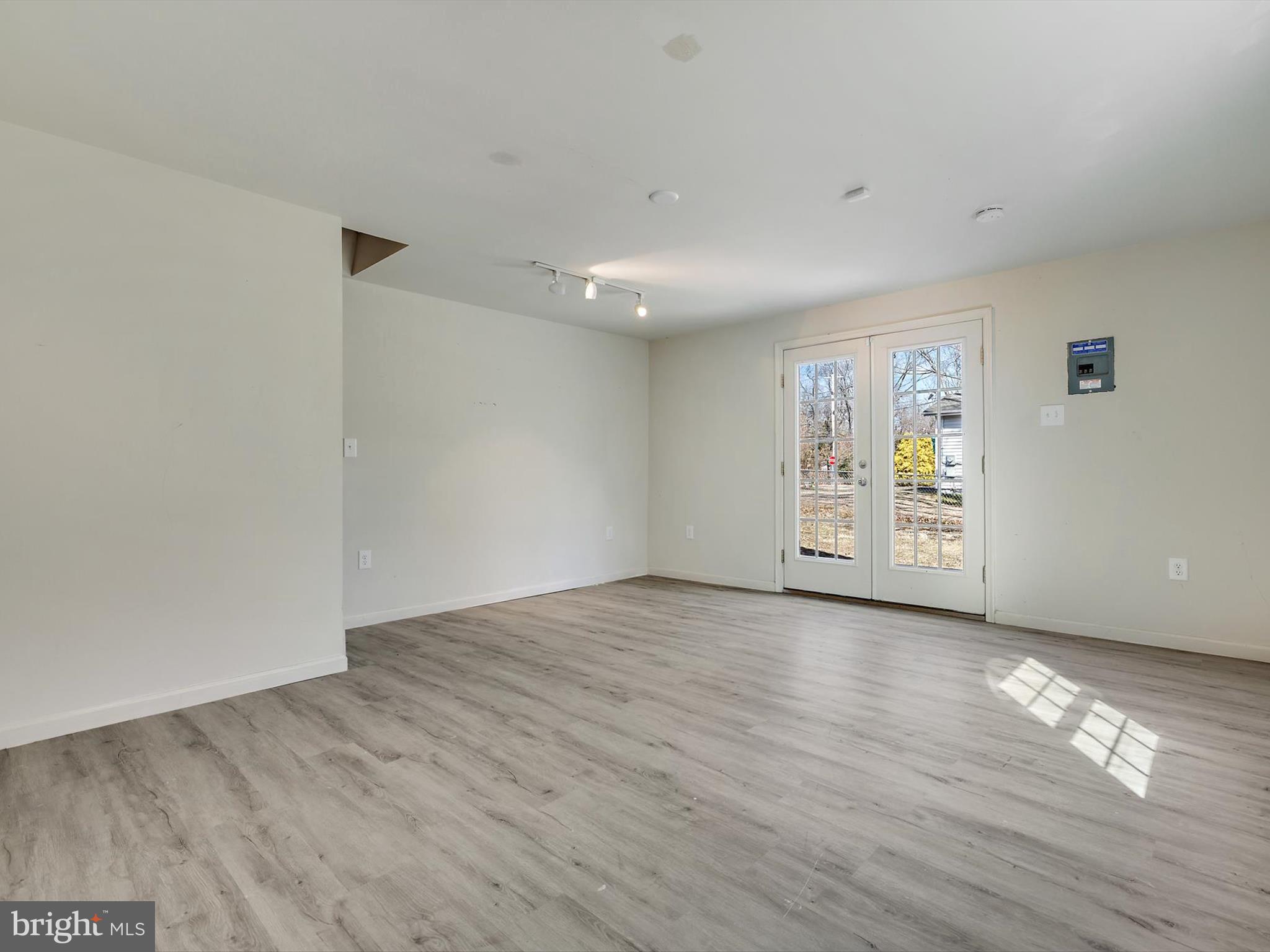 229 Severn Rd