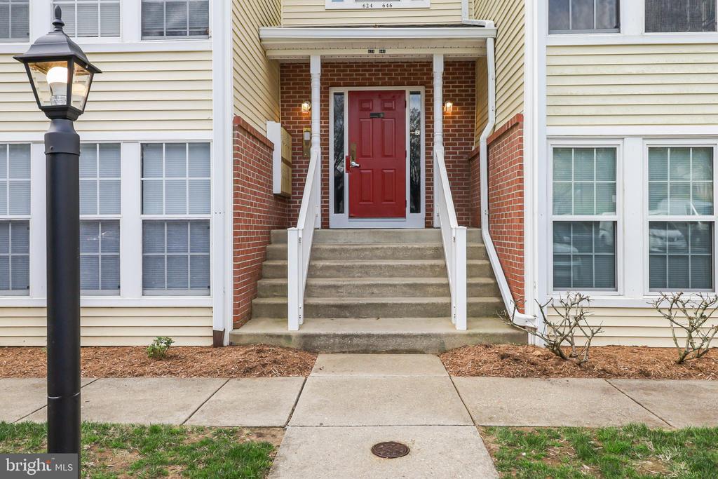 640 Belle Dora Ct #L-12j