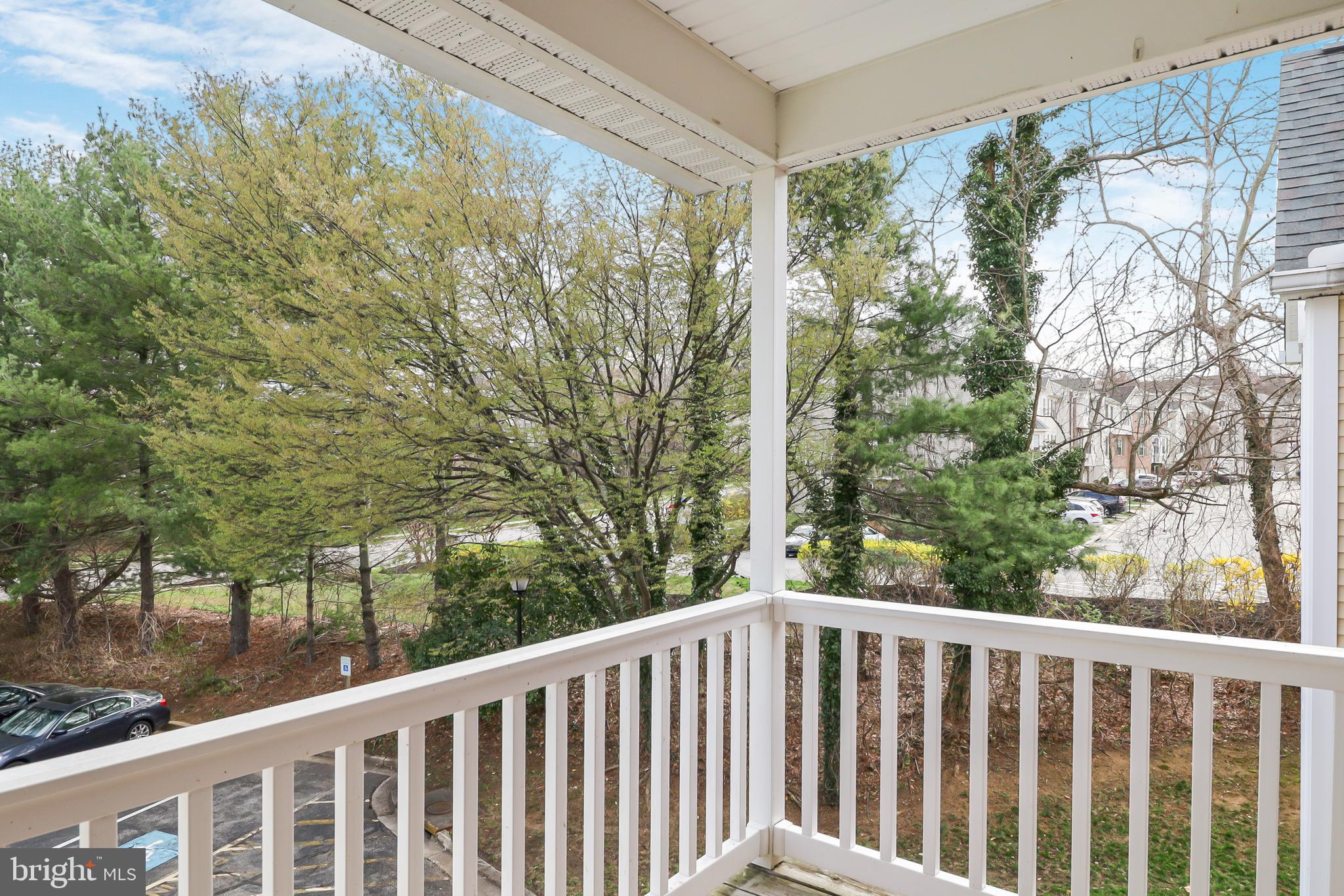 640 Belle Dora Ct #L-12j