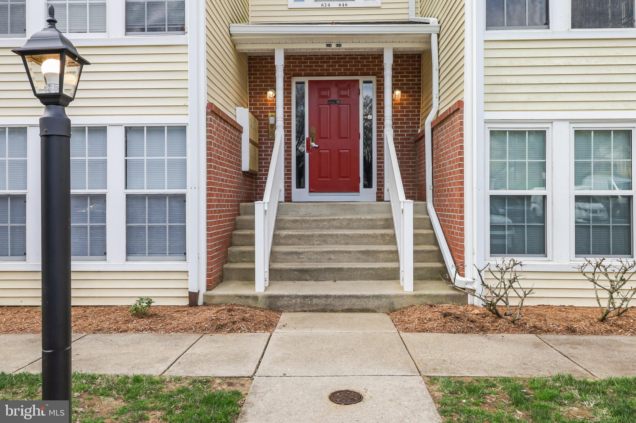 640 Belle Dora Ct #L-12j