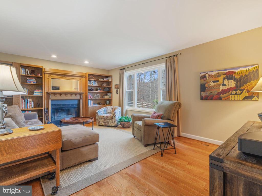 503 MacMillan Ct