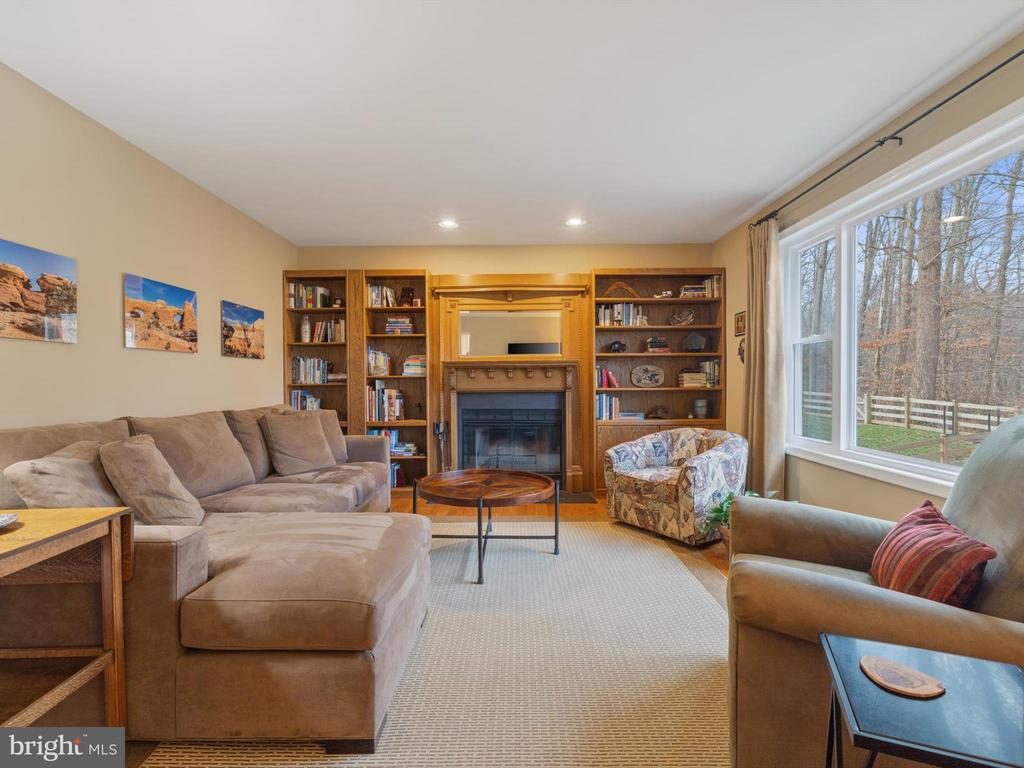 503 MacMillan Ct
