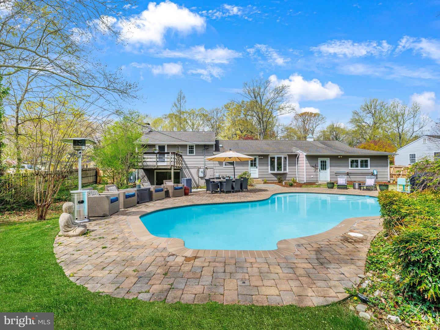 9 Romar Dr