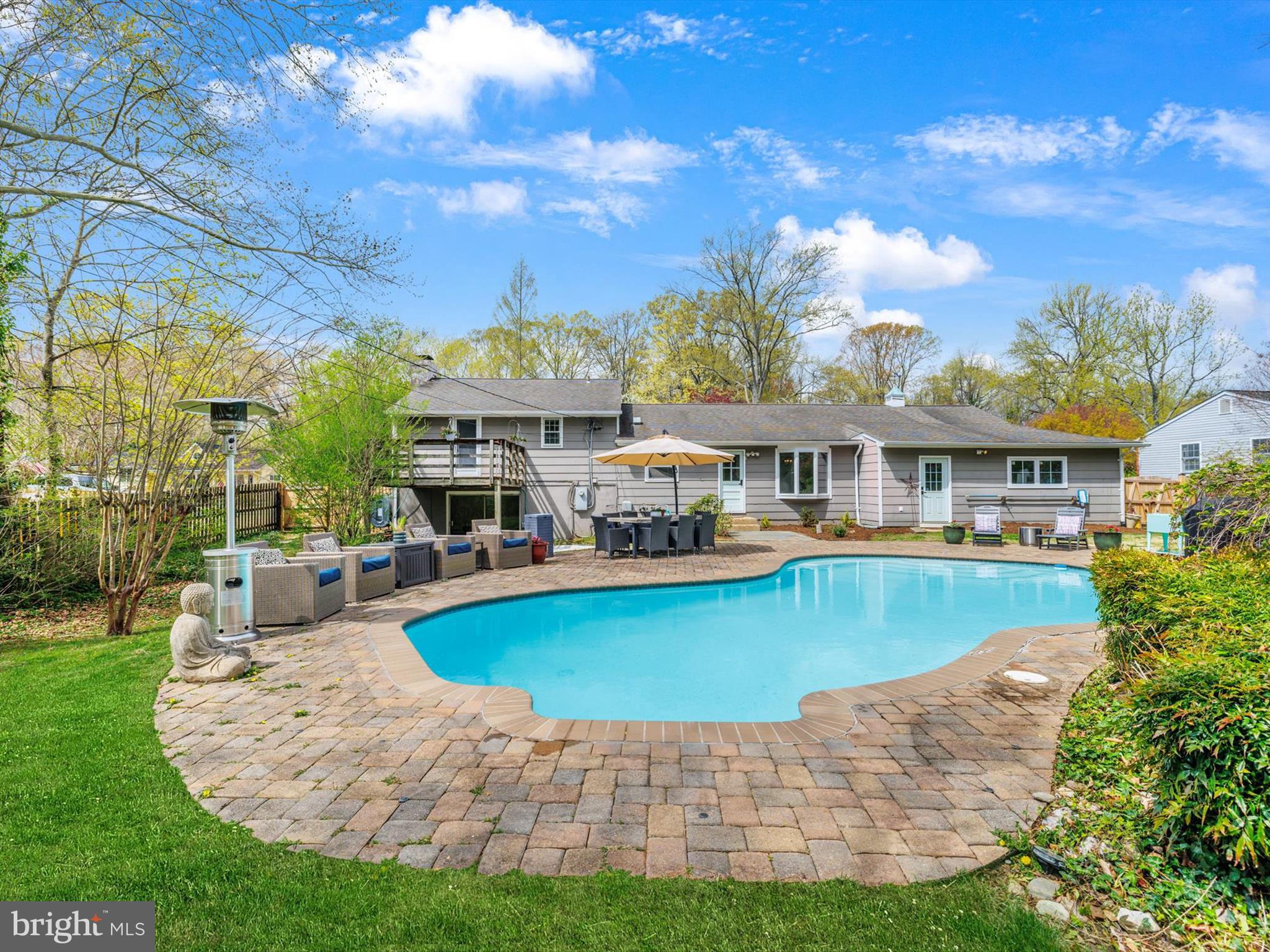 9 Romar Dr