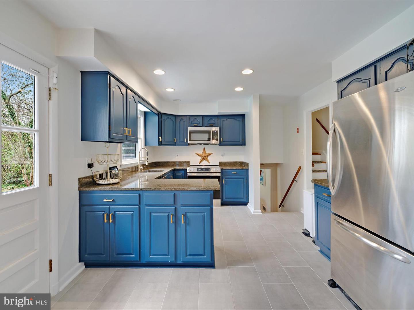 9 Romar Dr