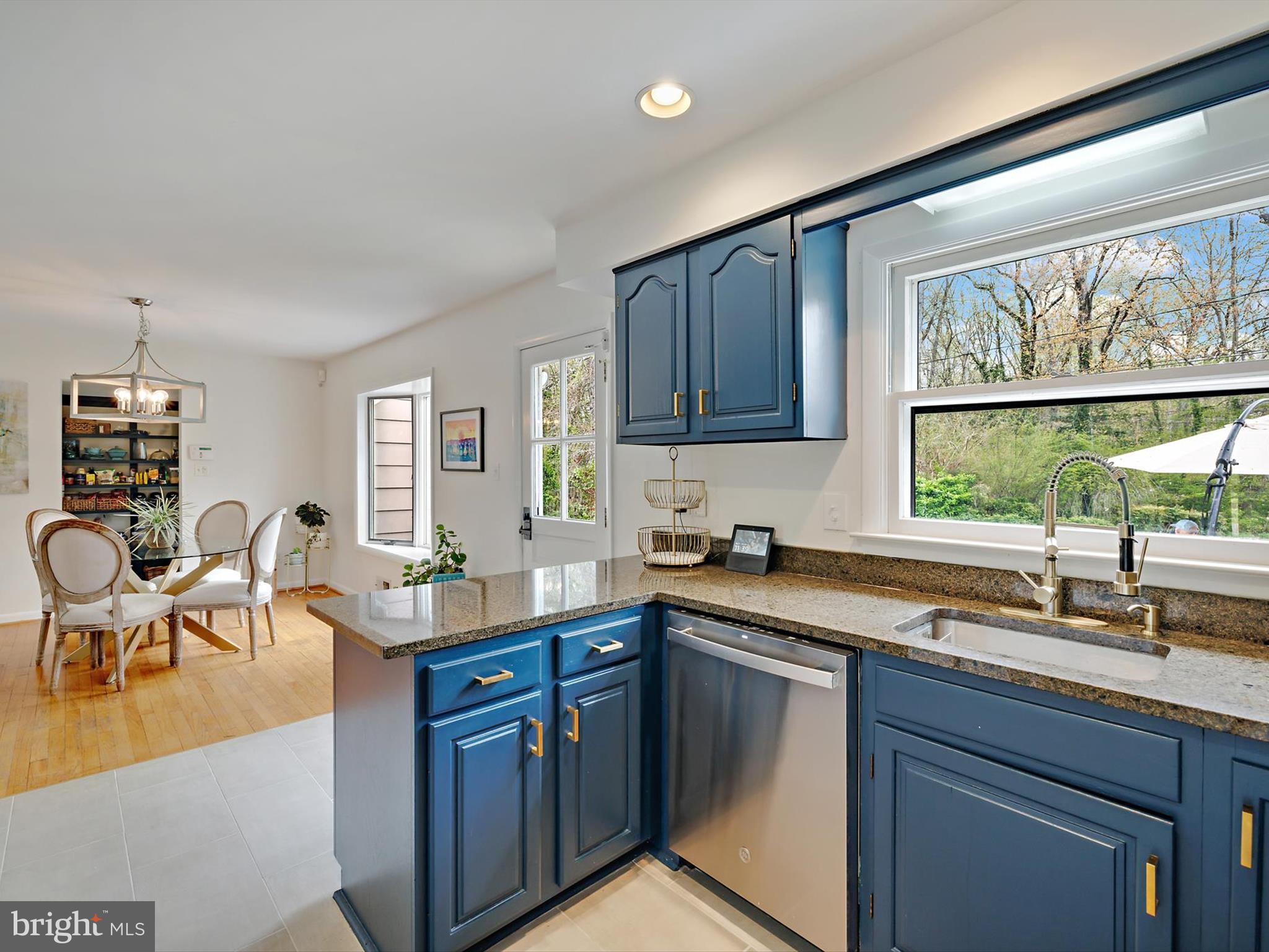 9 Romar Dr