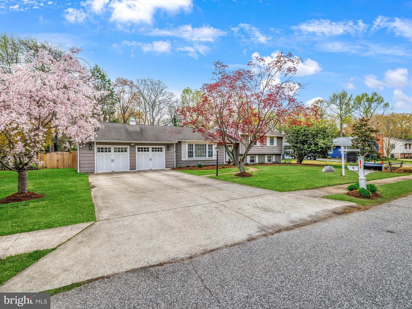 9 Romar Dr