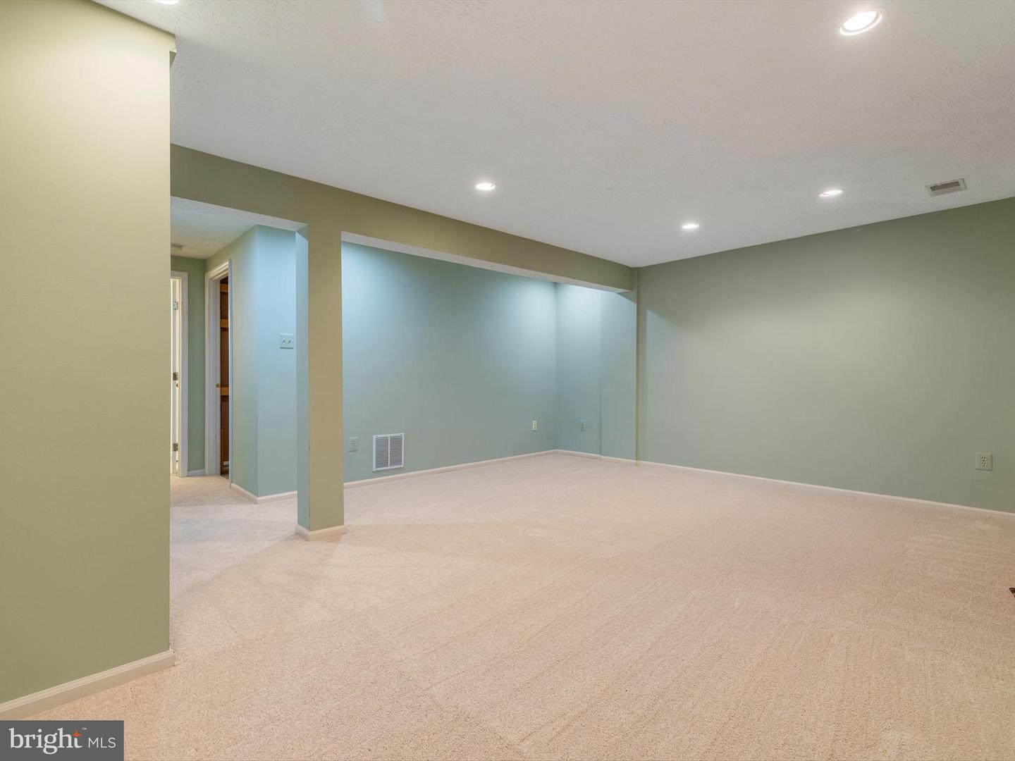 653 Willowby Run