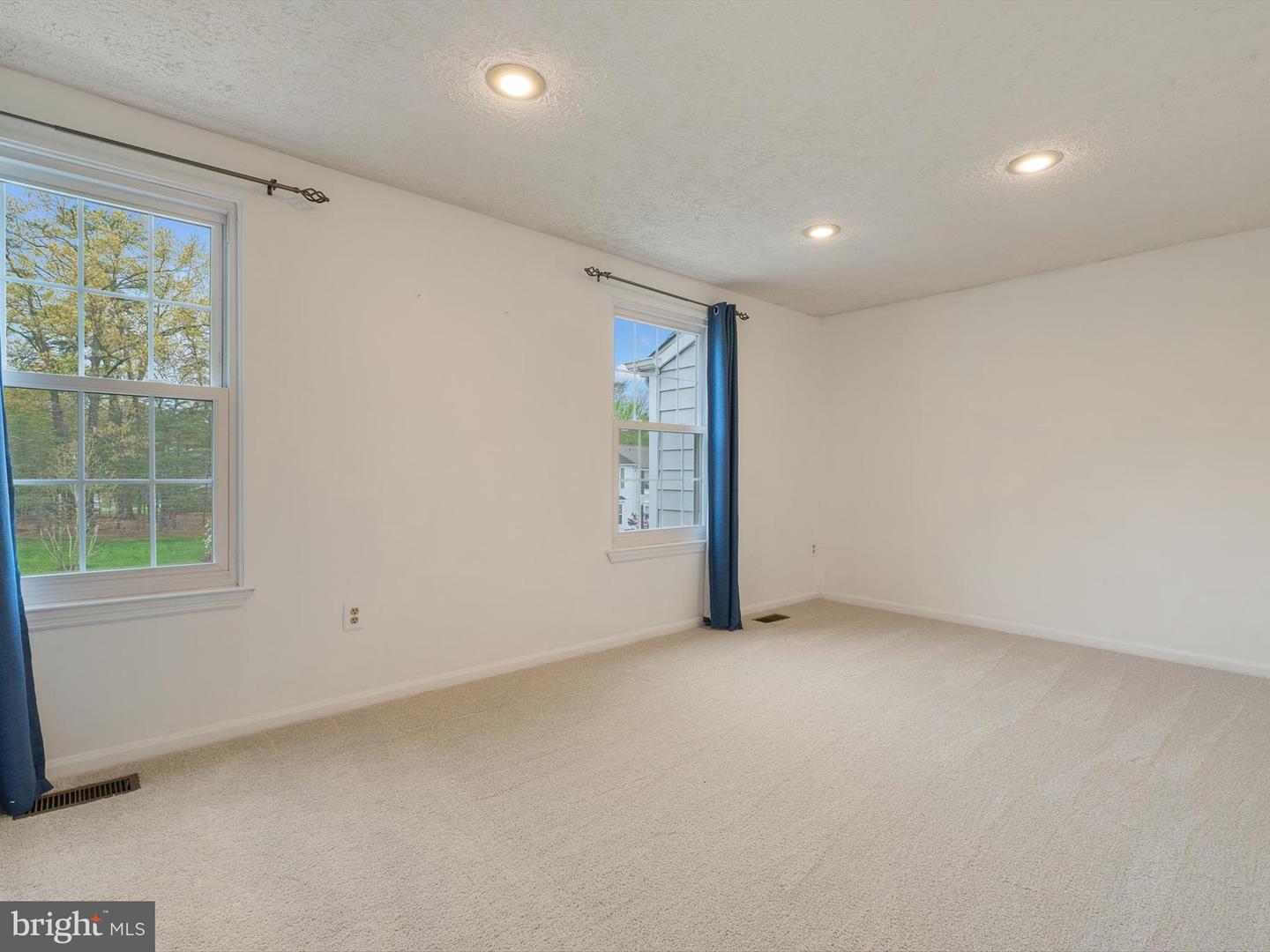 653 Willowby Run