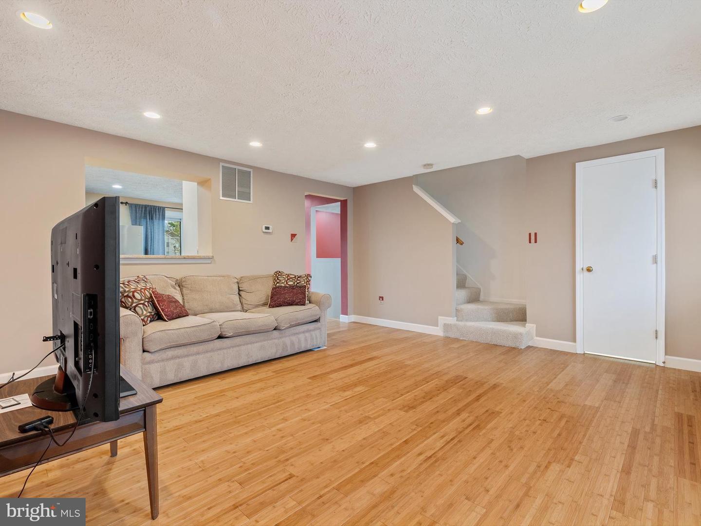 653 Willowby Run