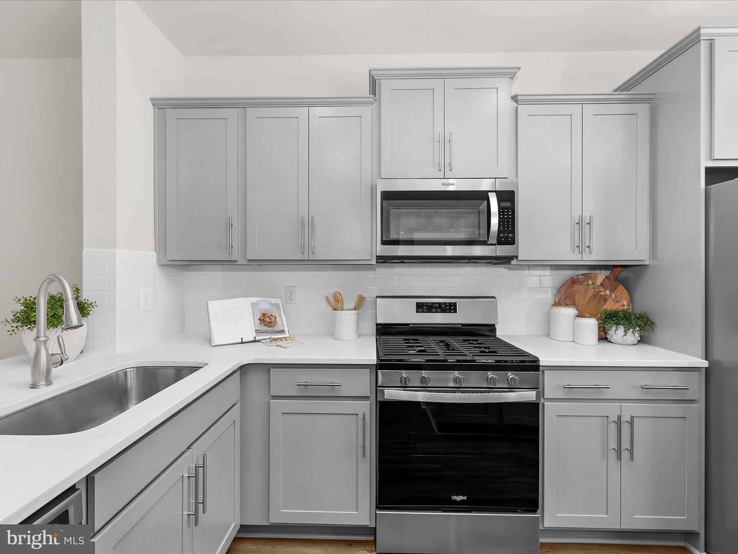 311 Bright Light Ct