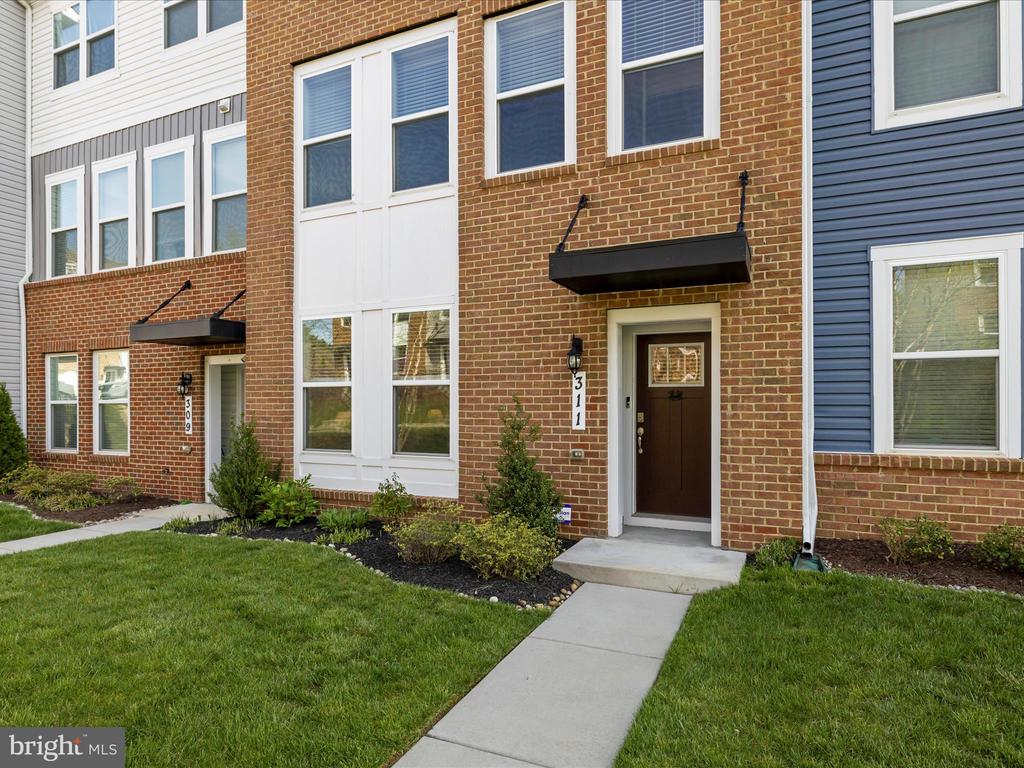 311 Bright Light Ct