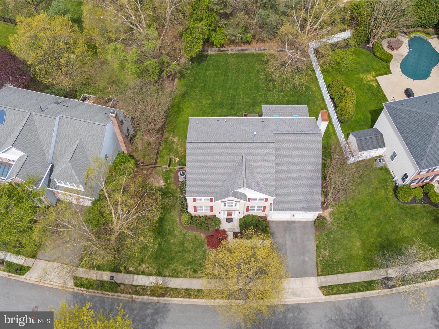 2406 Valley Brook Ln