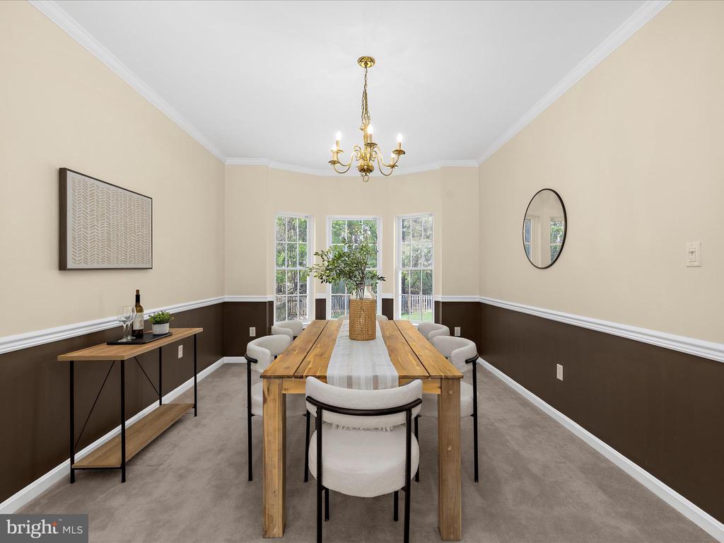2406 Valley Brook Ln