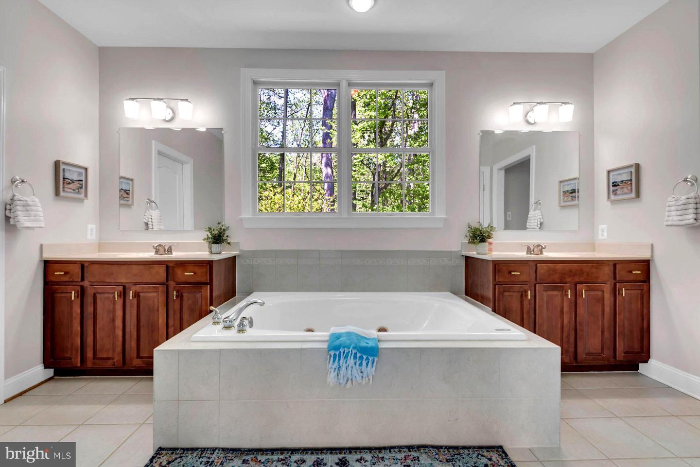 1604 Rabbit Foot Clover Ct