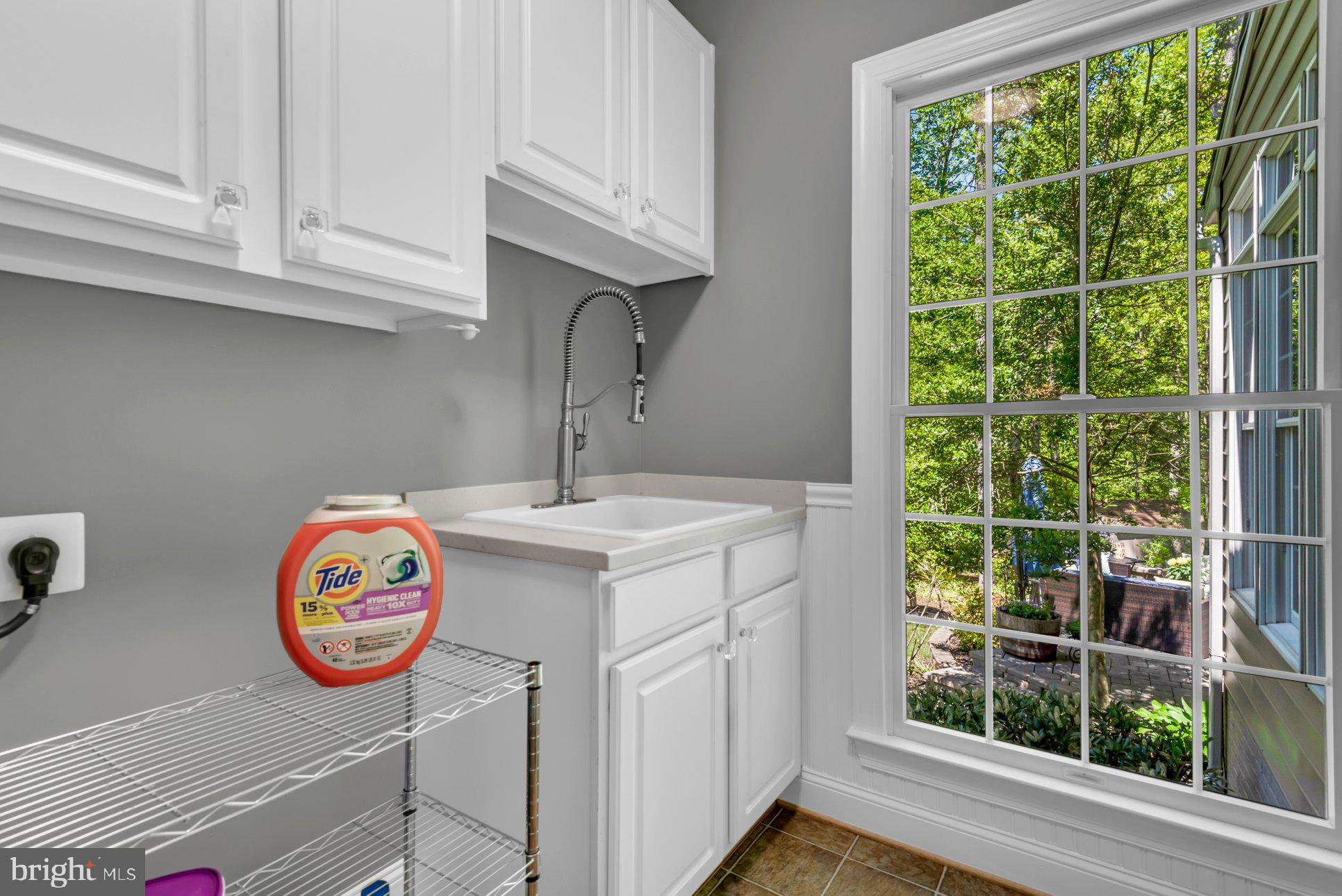 1604 Rabbit Foot Clover Ct