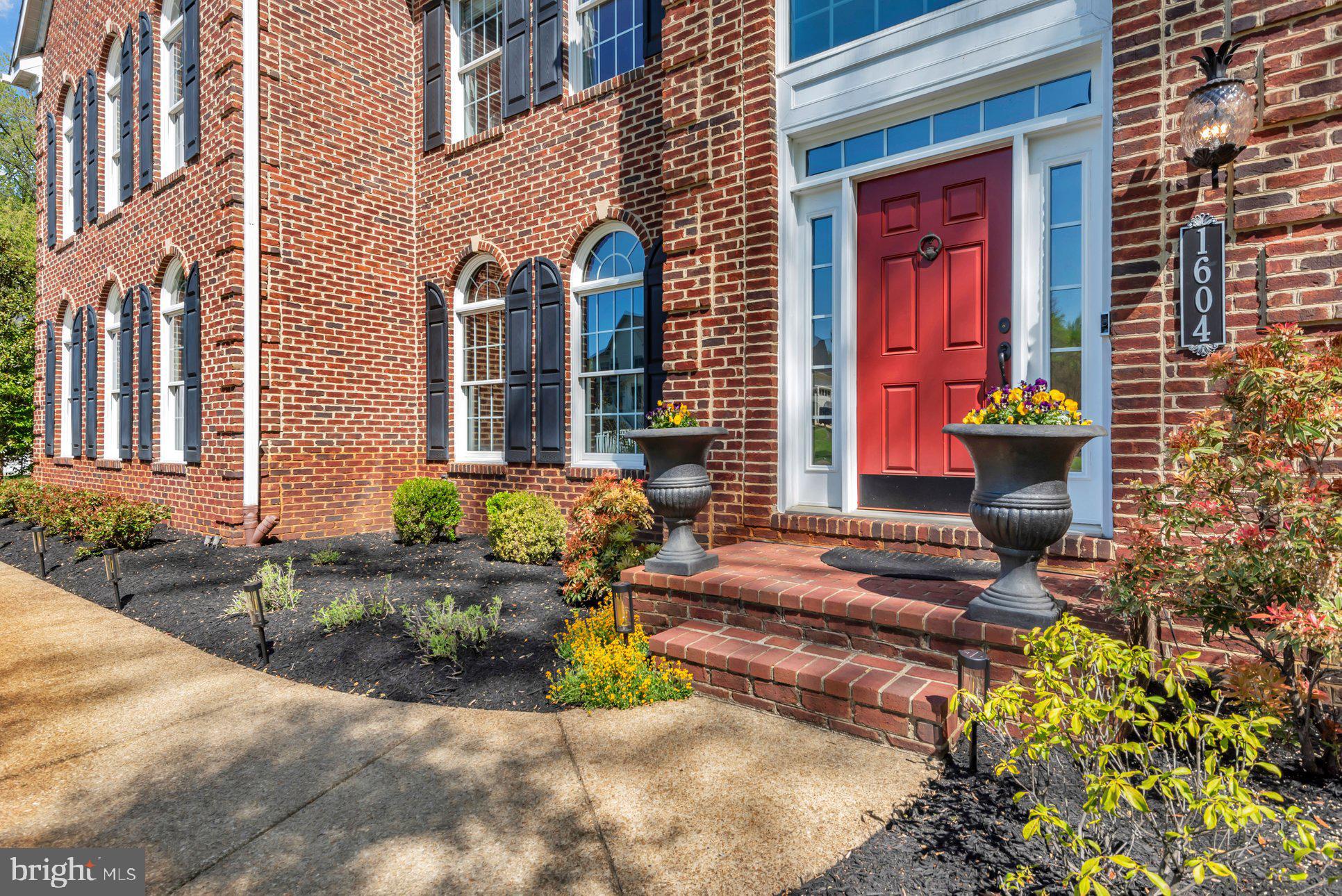 1604 Rabbit Foot Clover Ct