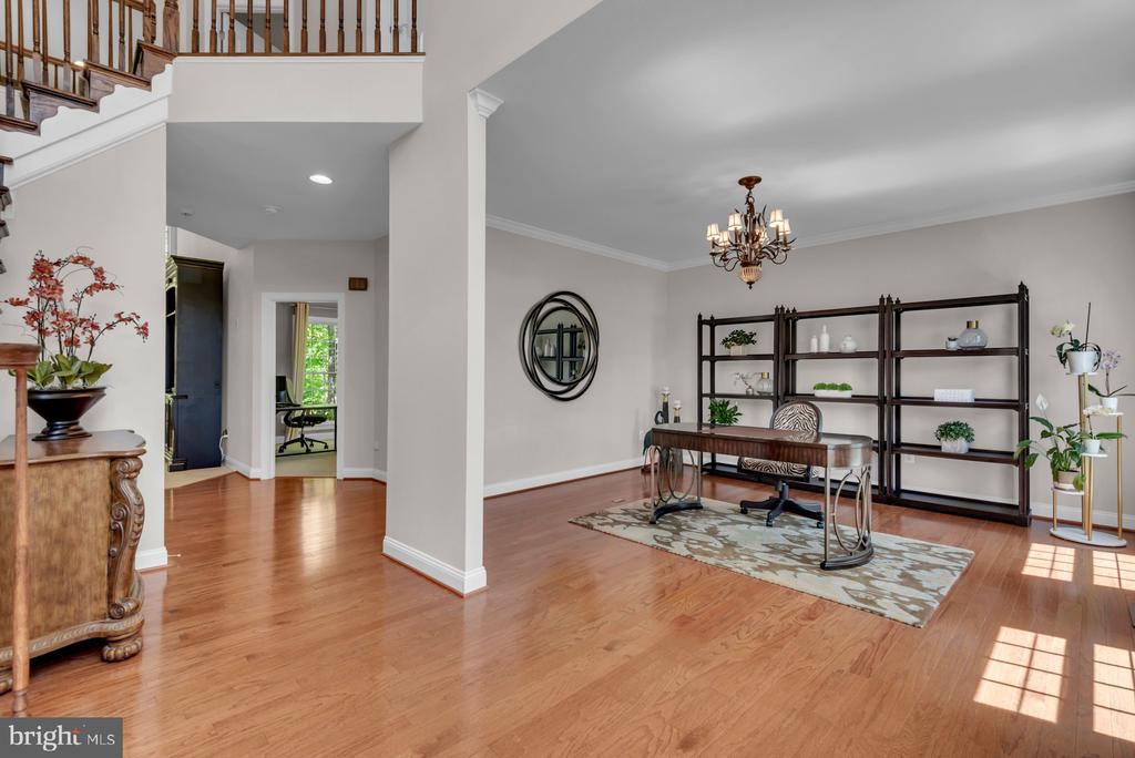 1604 Rabbit Foot Clover Ct