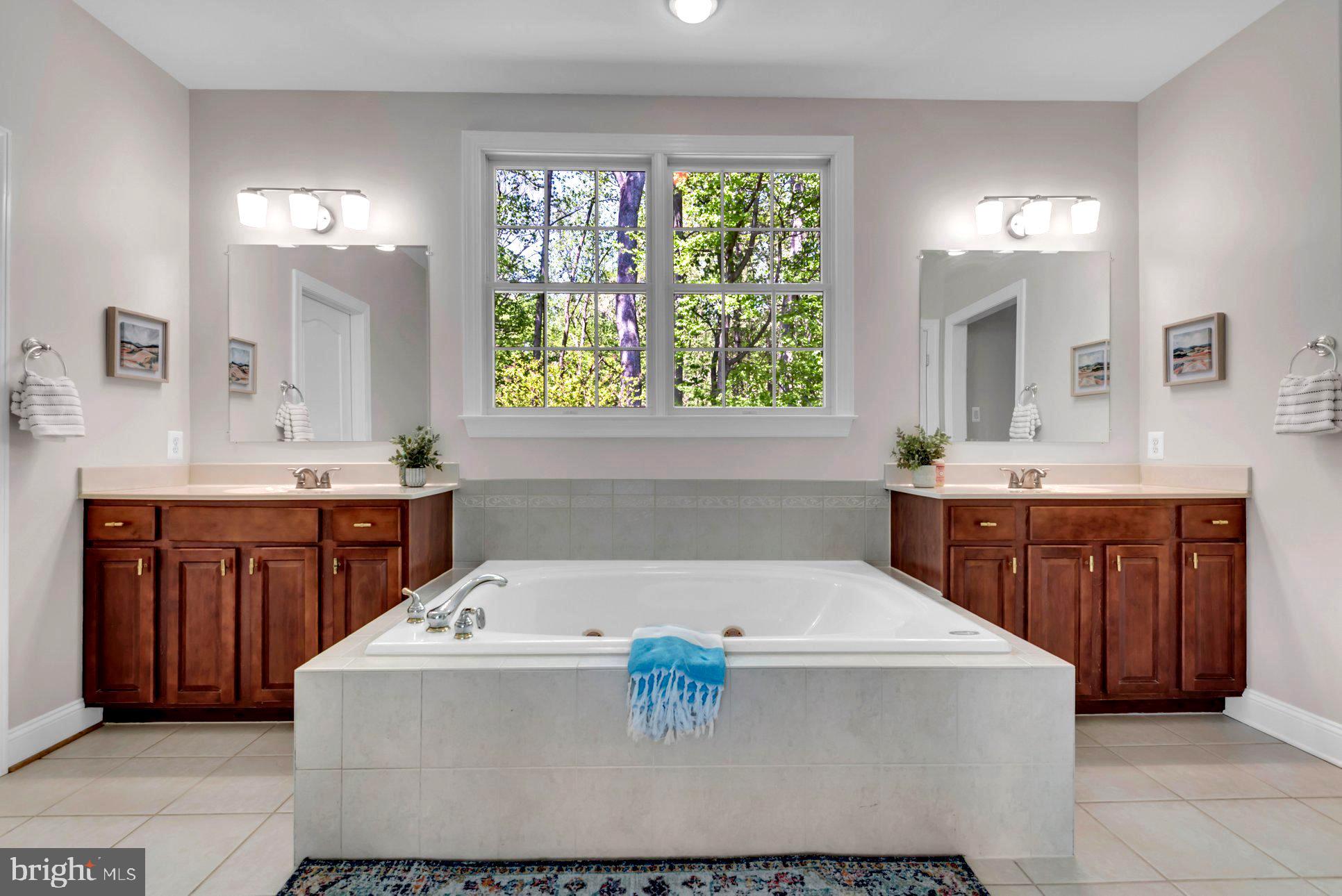 1604 Rabbit Foot Clover Ct