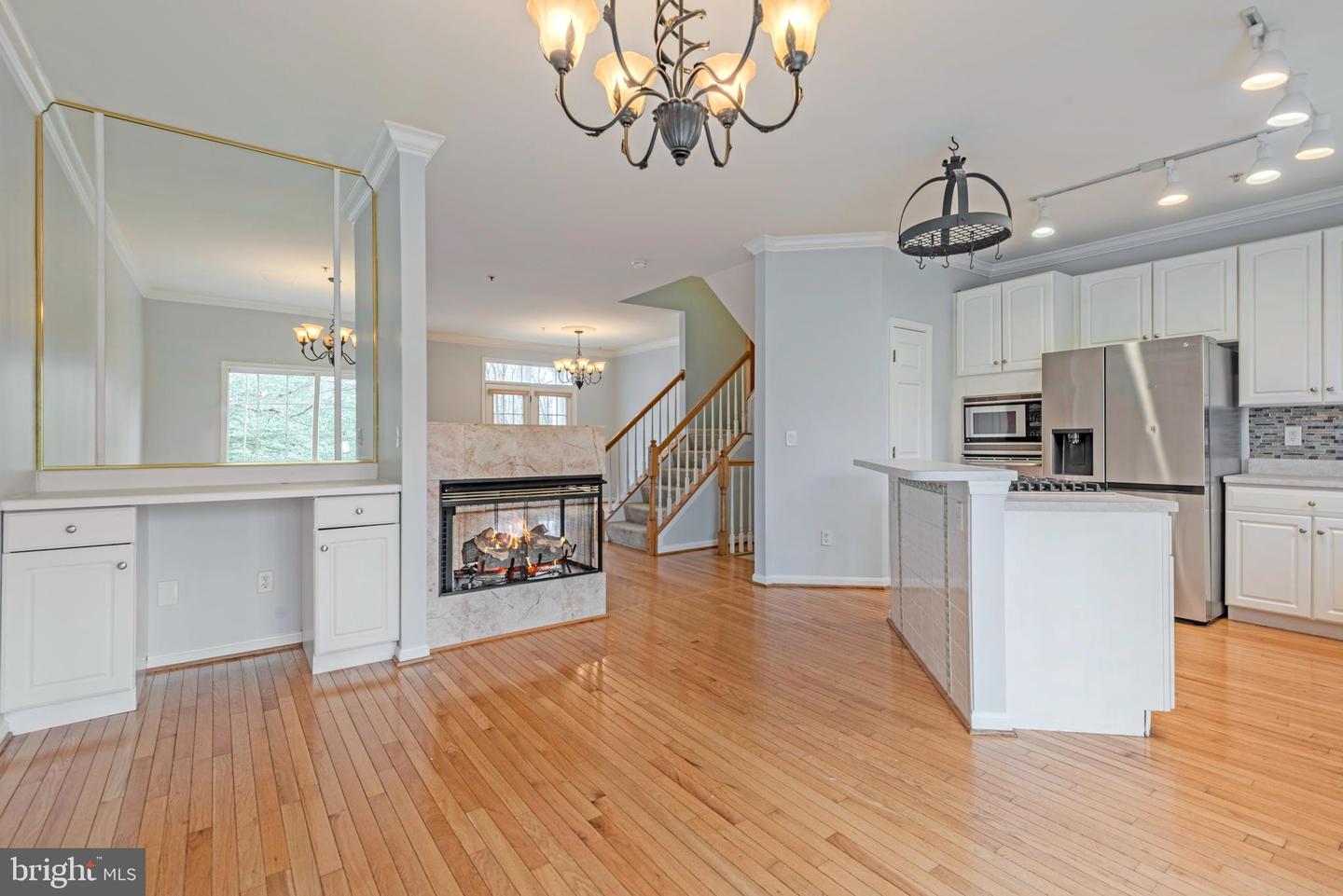 226 WINTERGULL LN