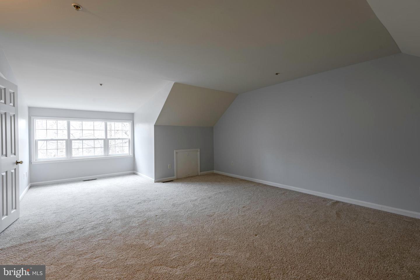 226 WINTERGULL LN
