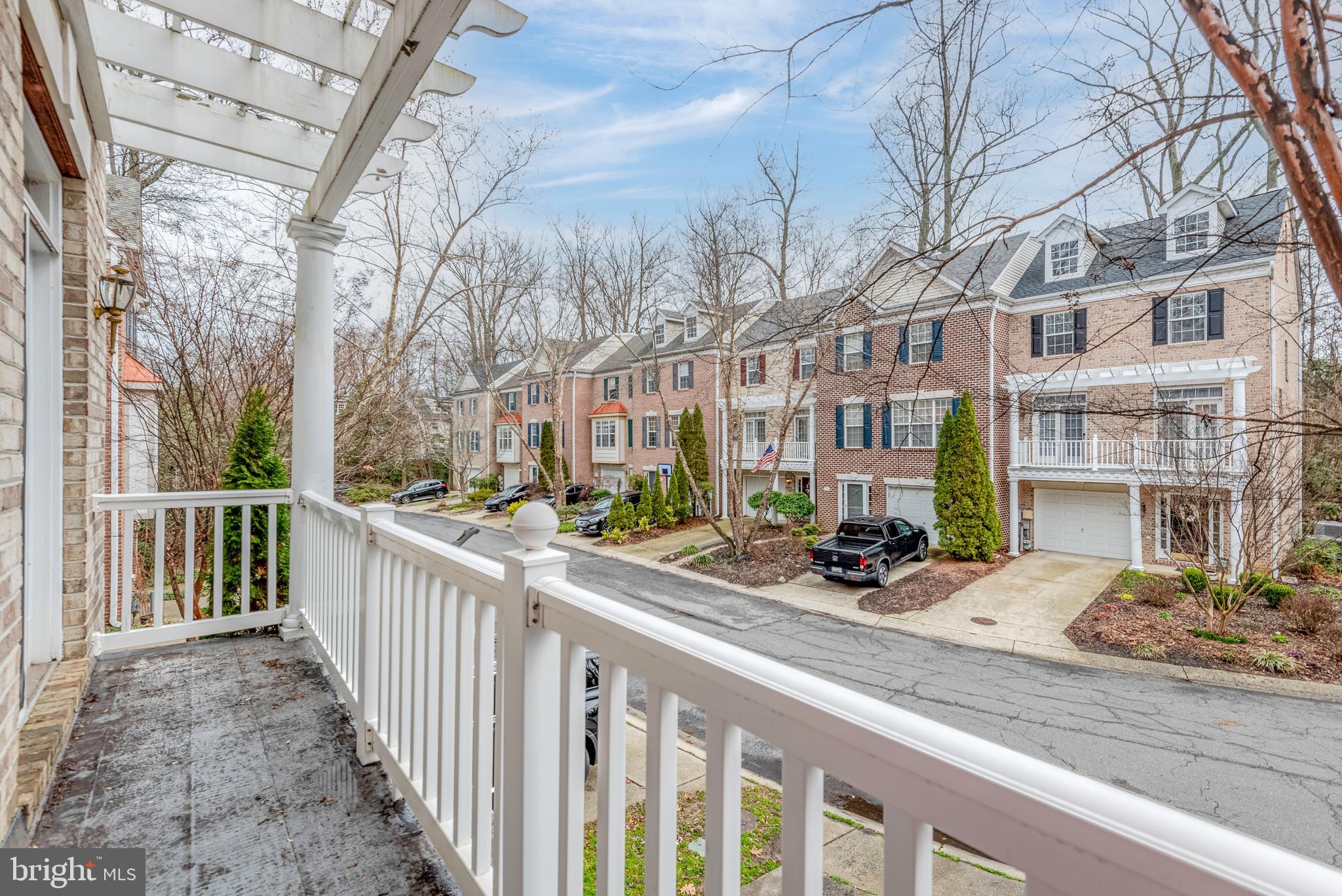 226 WINTERGULL LN