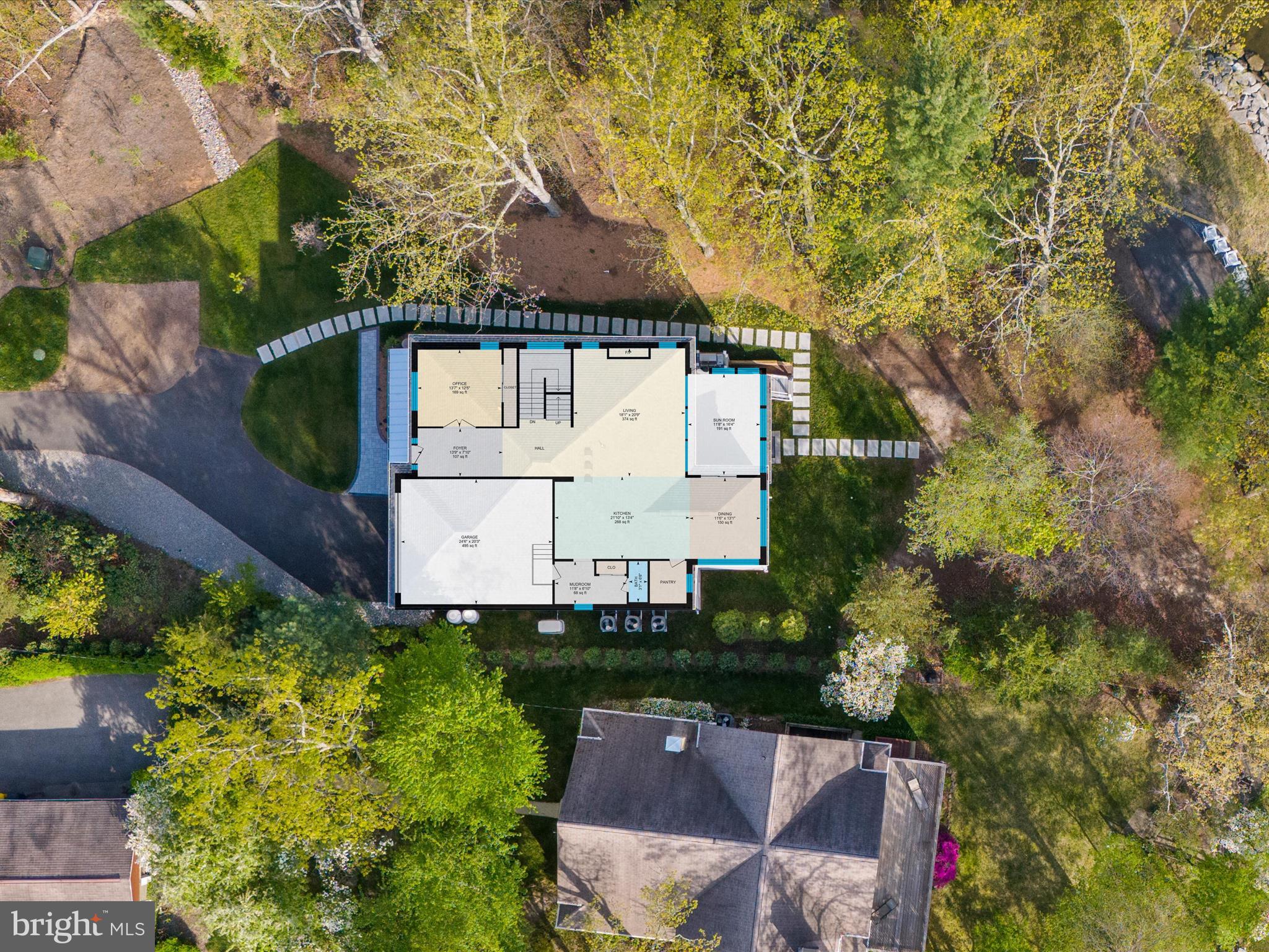 282a North Dr