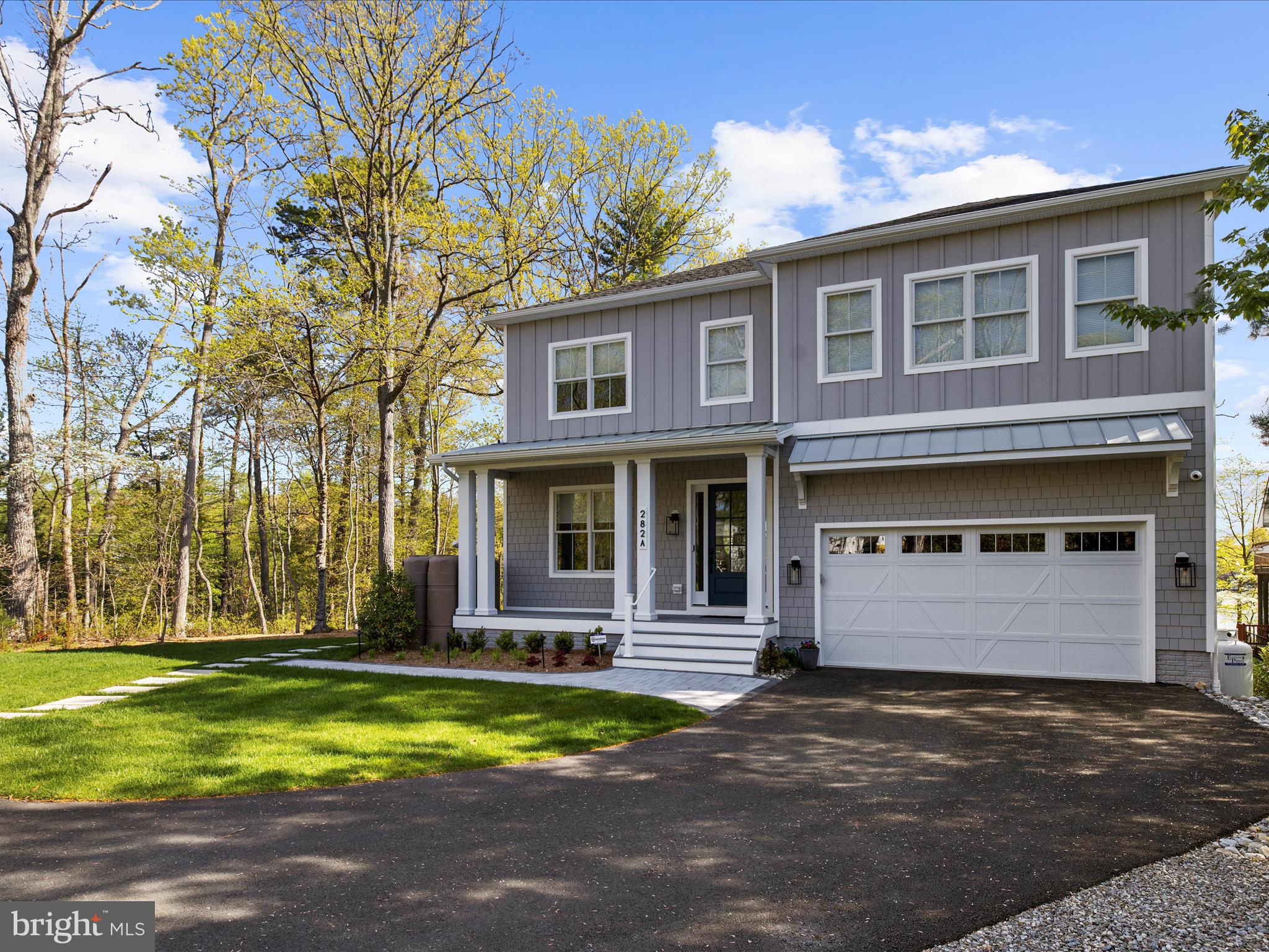 282a North Dr