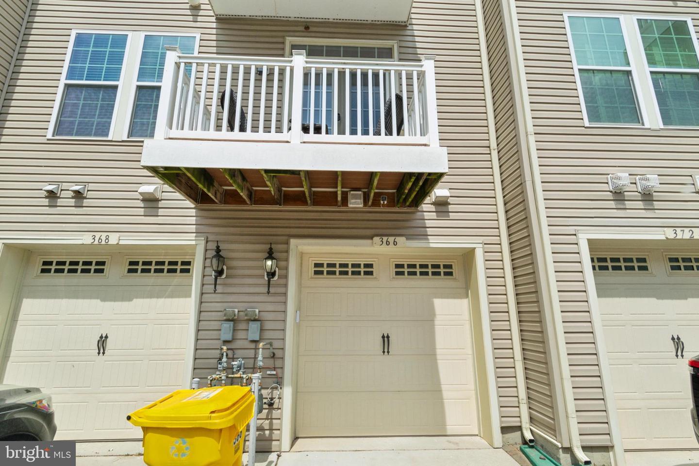 366 Chessington Dr