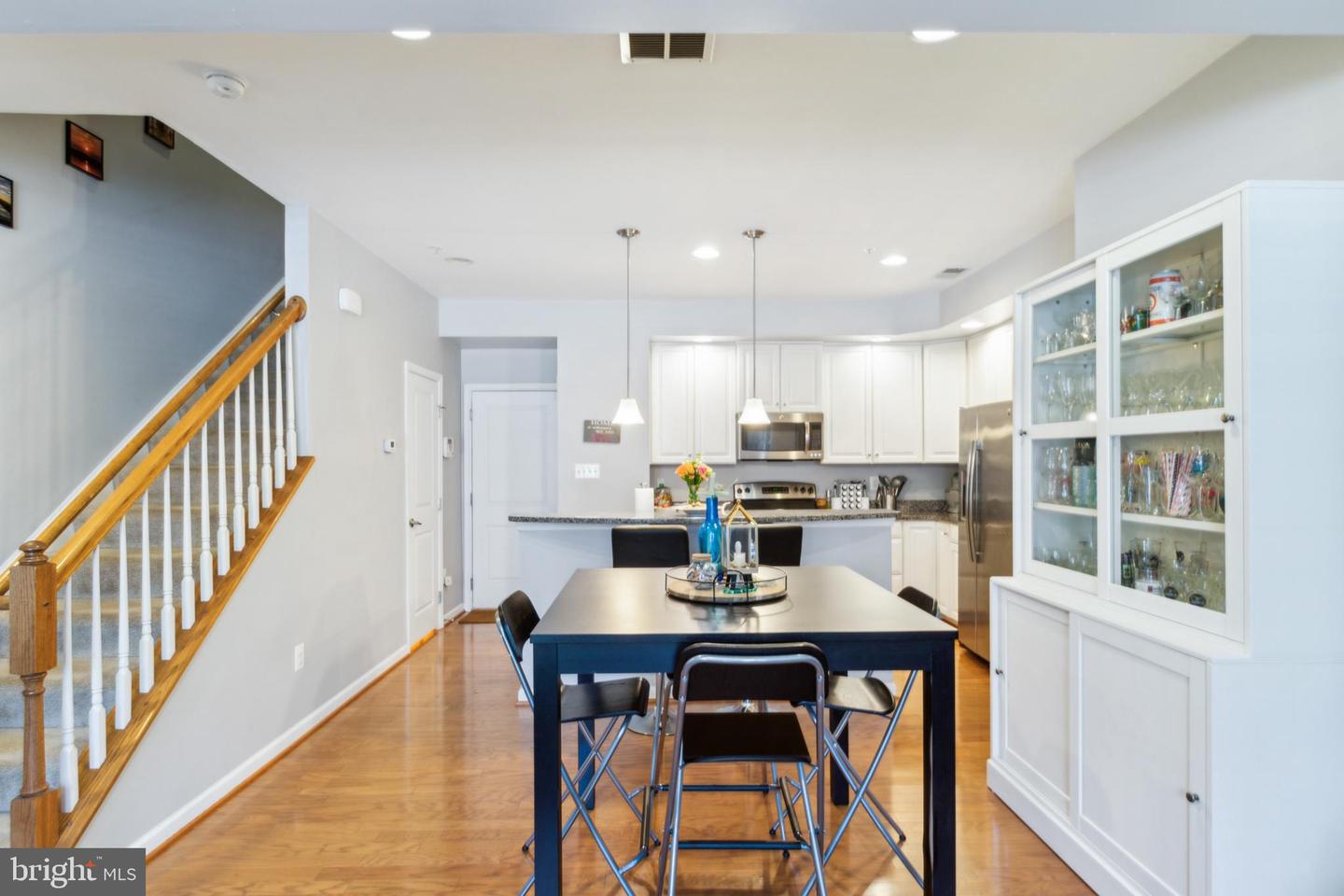 366 Chessington Dr