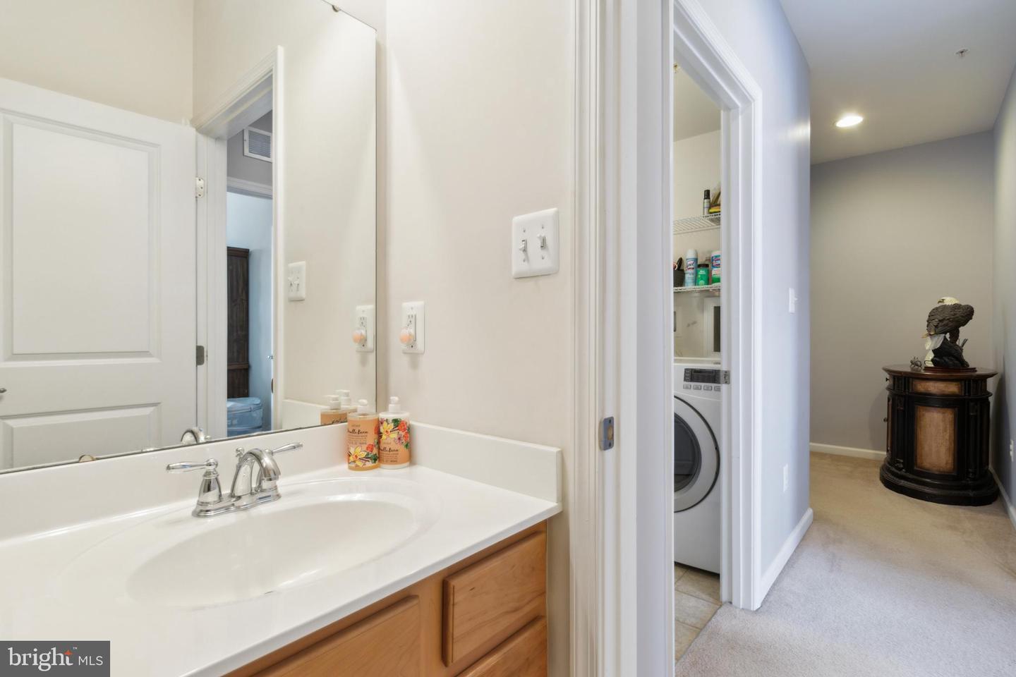 366 Chessington Dr