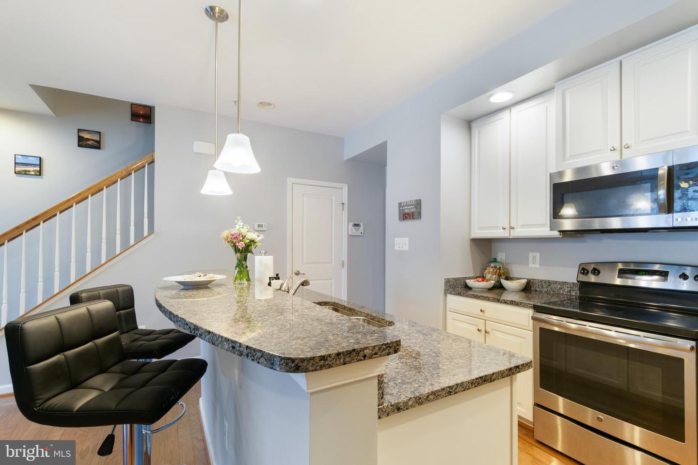 366 Chessington Dr