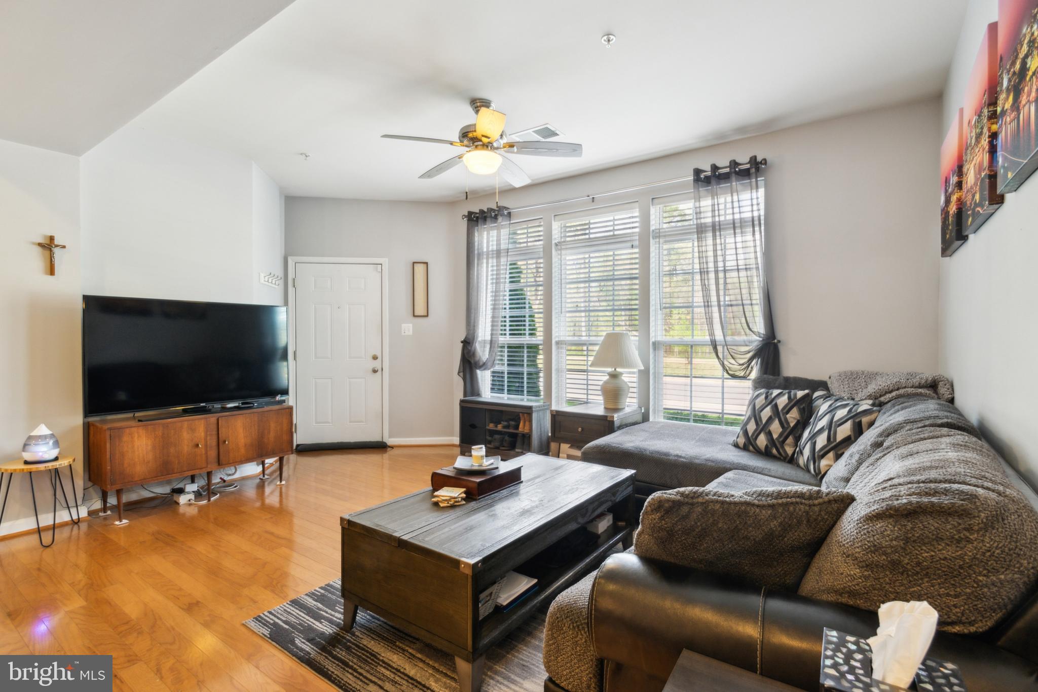 366 Chessington Dr