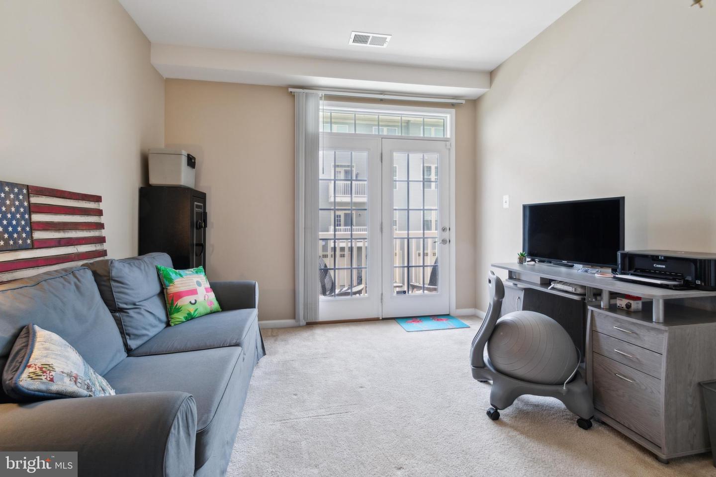 366 Chessington Dr