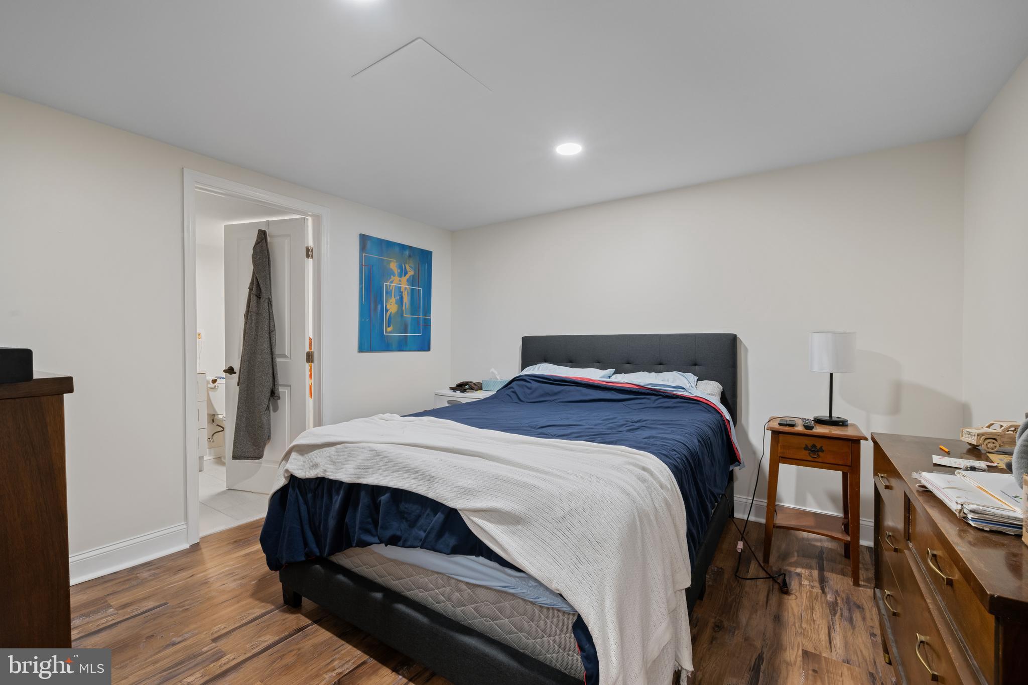 1337 BLACKWALNUT COURT