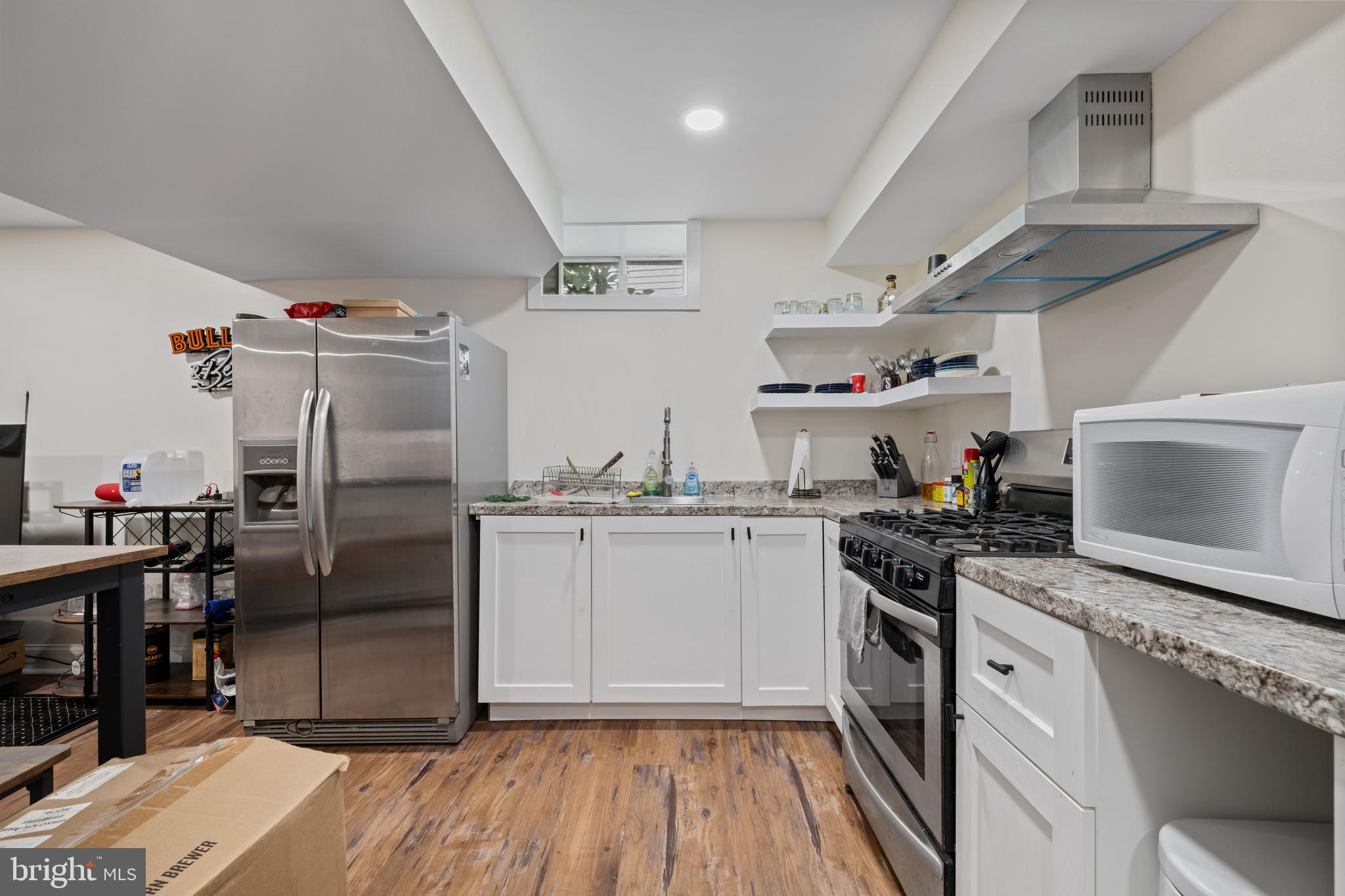 1337 BLACKWALNUT COURT