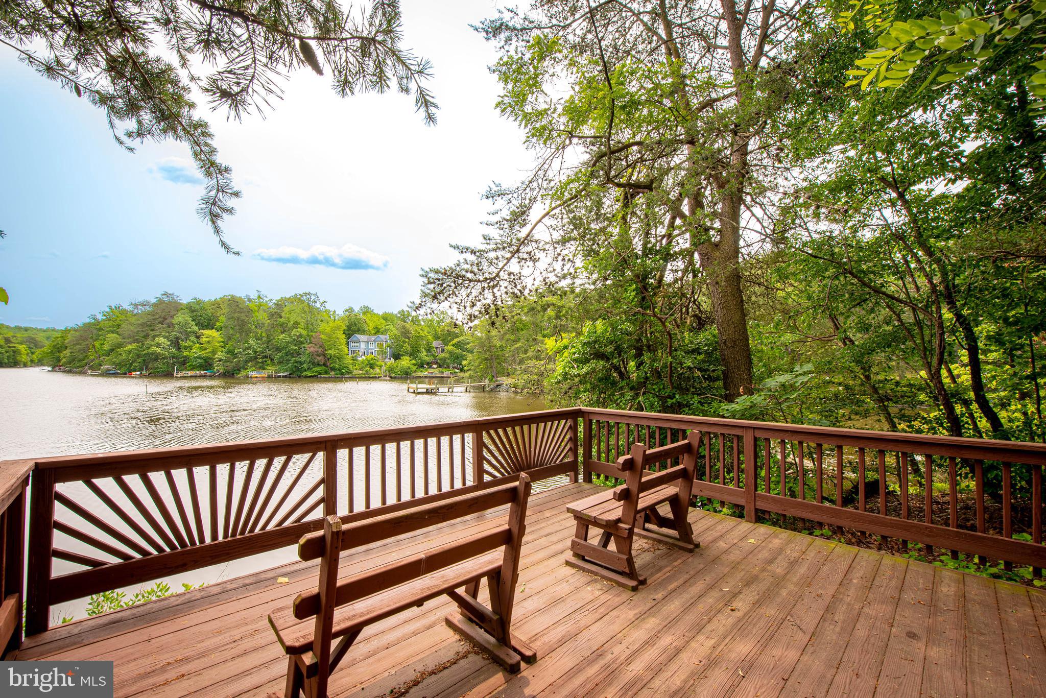 1337 BLACKWALNUT COURT