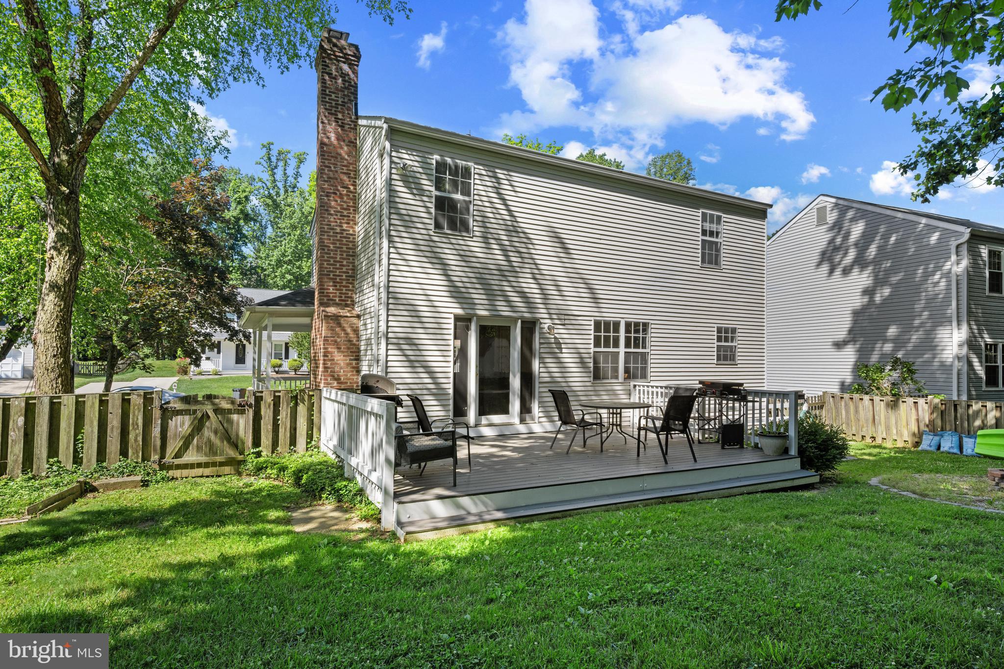 1337 BLACKWALNUT COURT