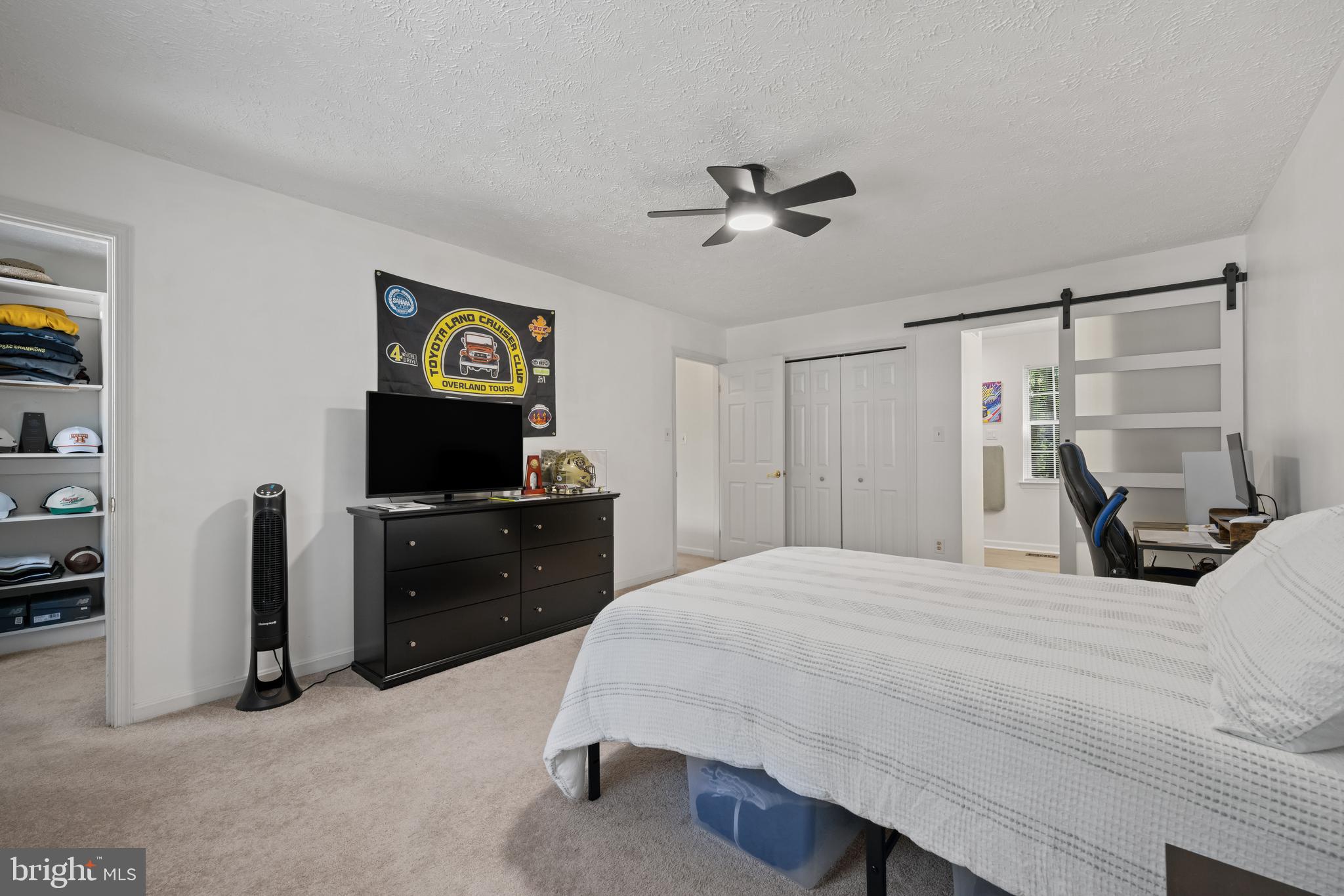 1337 BLACKWALNUT COURT