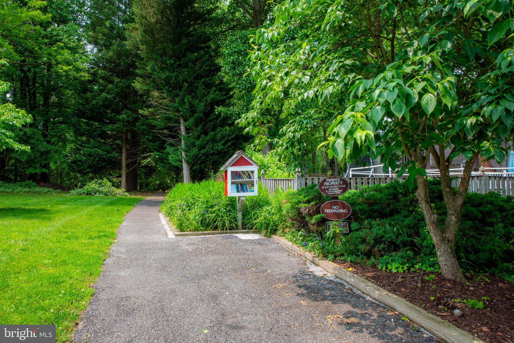 1337 BLACKWALNUT COURT