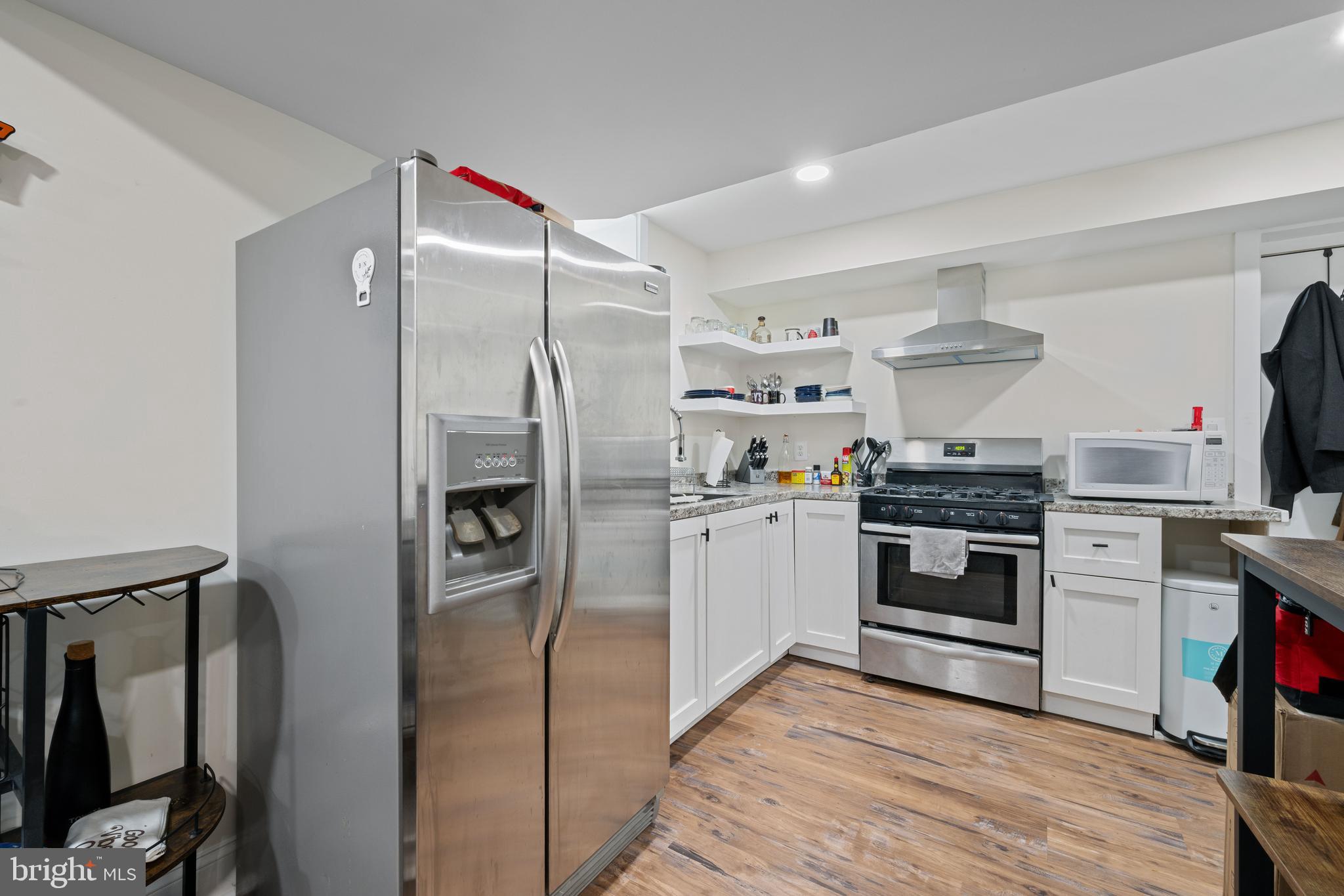 1337 BLACKWALNUT COURT